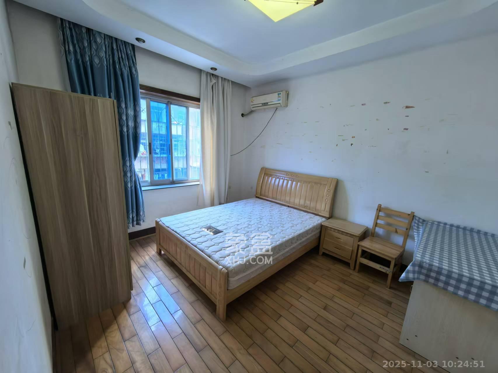 曙光路口建行宿舍 2室1厅1卫 1300.0元/月 曙光路口建行宿舍 2室1厅1卫 1300.0元/月室内图