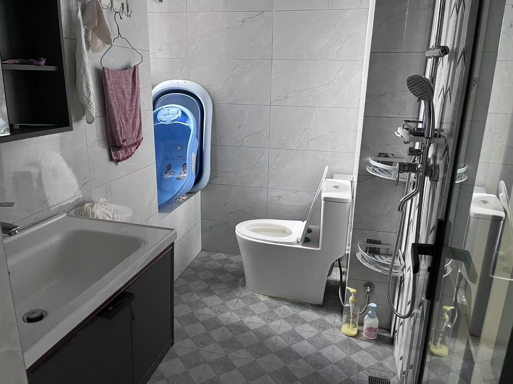 伟业智青春 3室2厅2卫 2800.0元/月 伟业智青春 3室2厅2卫 2800.0元/月室内图