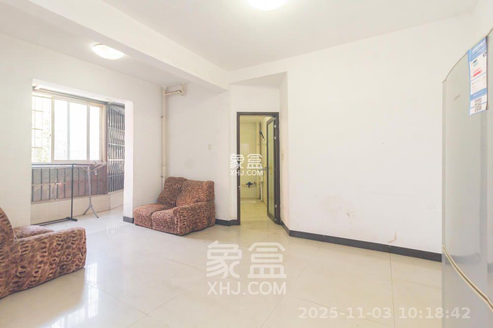 紫东苑（星沙）  1室2厅2卫    1800.0元/月室内图