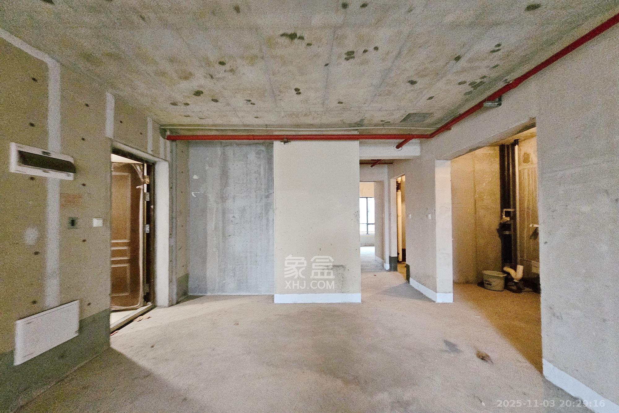 阳光城尚东湾凌云府  1室0厅0卫    105.0万客厅