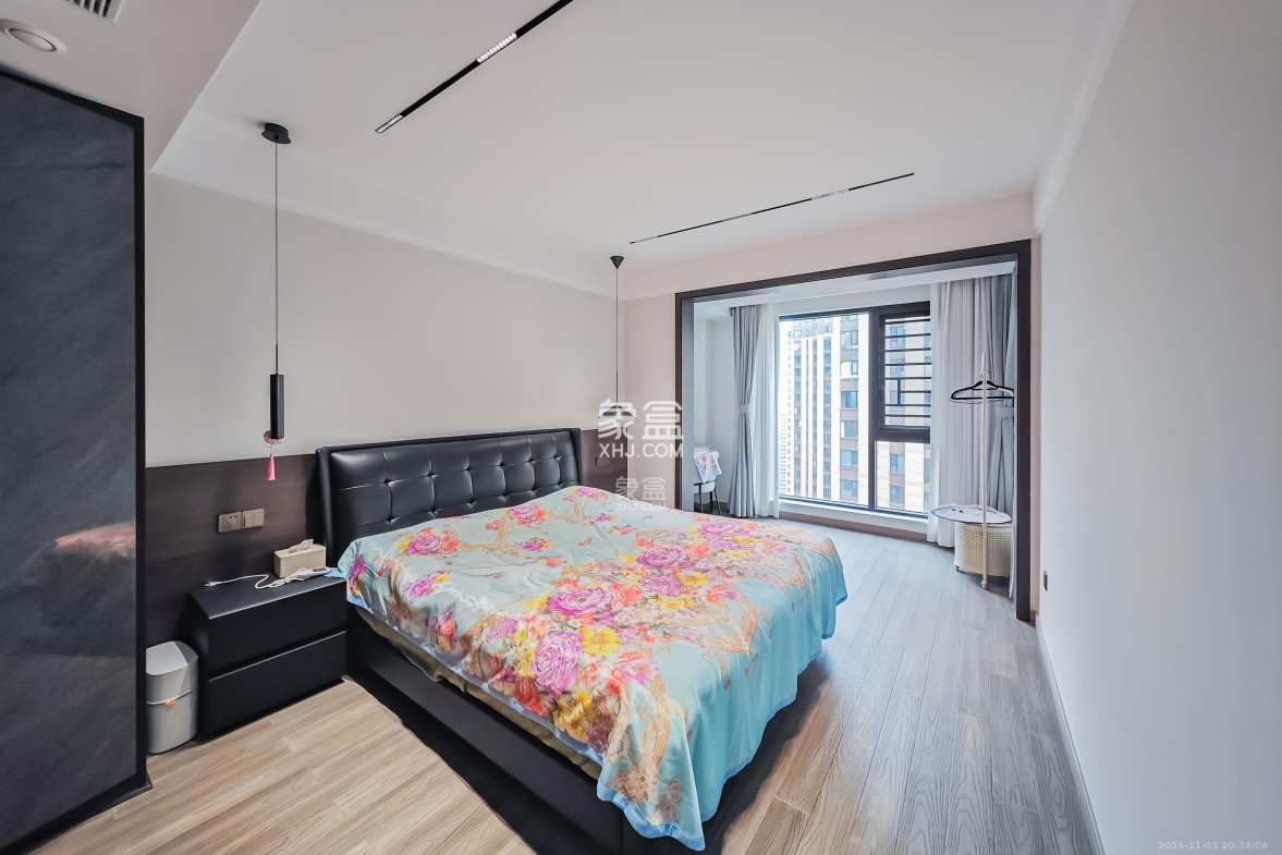 中天星耀城 4室2厅2卫 150.0万 中天星耀城 4室2厅2卫 150.0万卧室