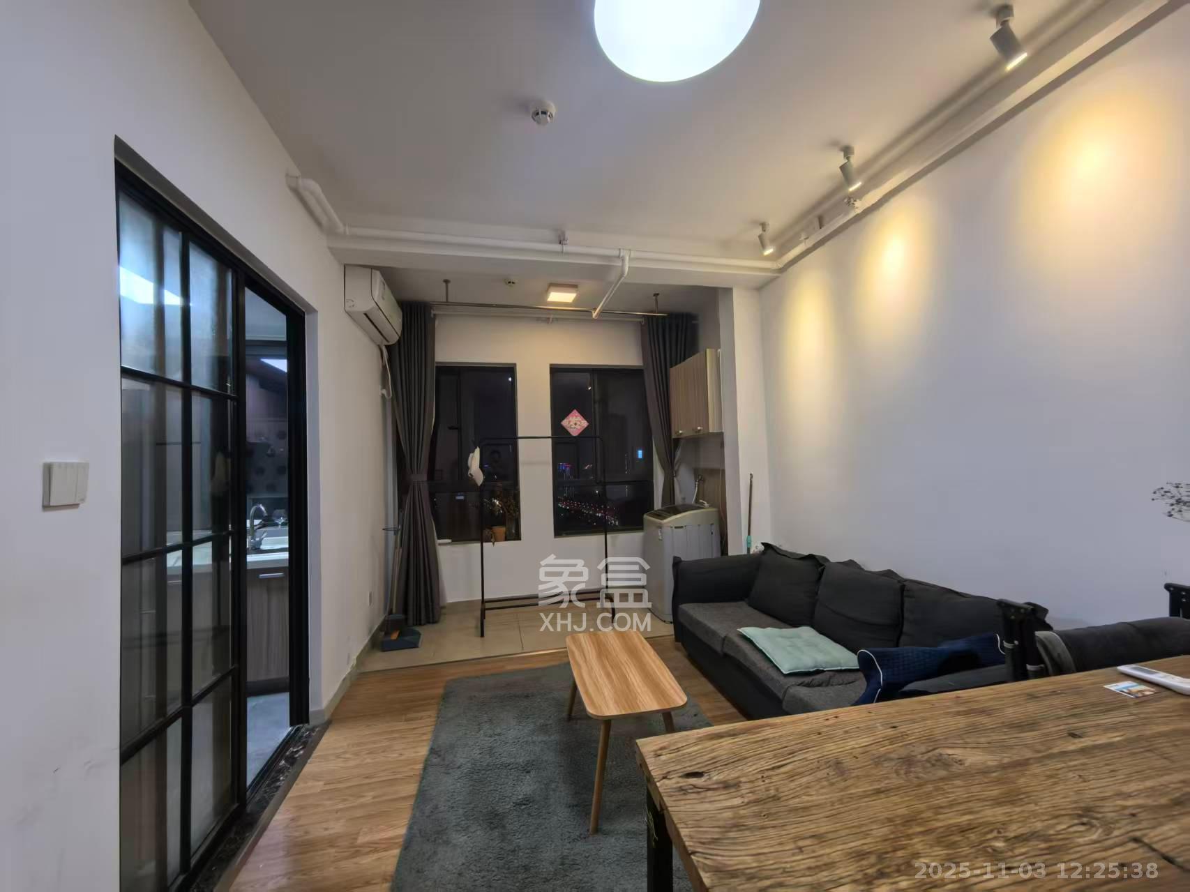 天鸿天府（天鸿中央大院）  1室1厅1卫    1500.0元/月