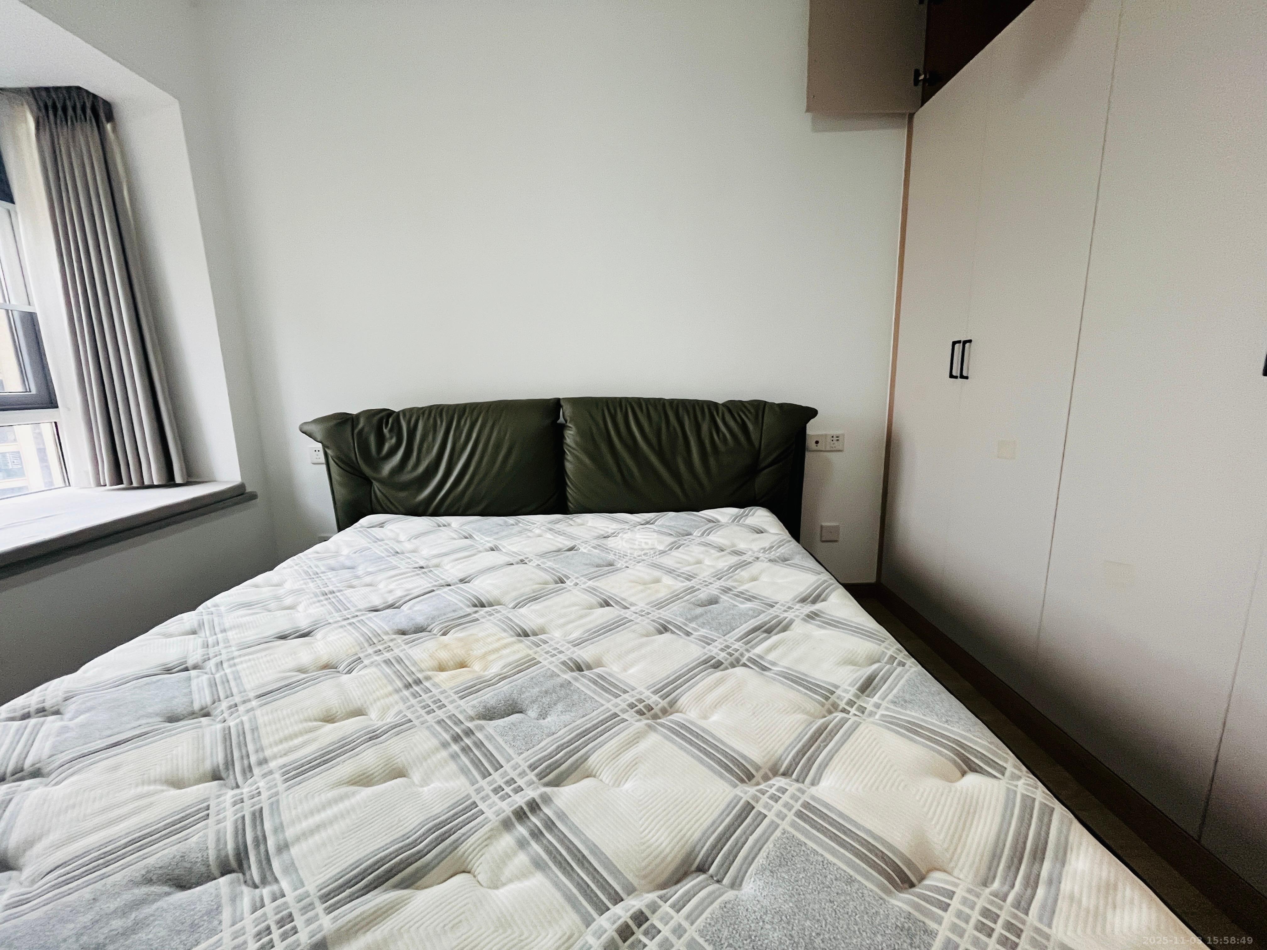 金地中交麓谷香颂(金地中交雅苑)  3室2厅2卫    3200.0元/月室内图