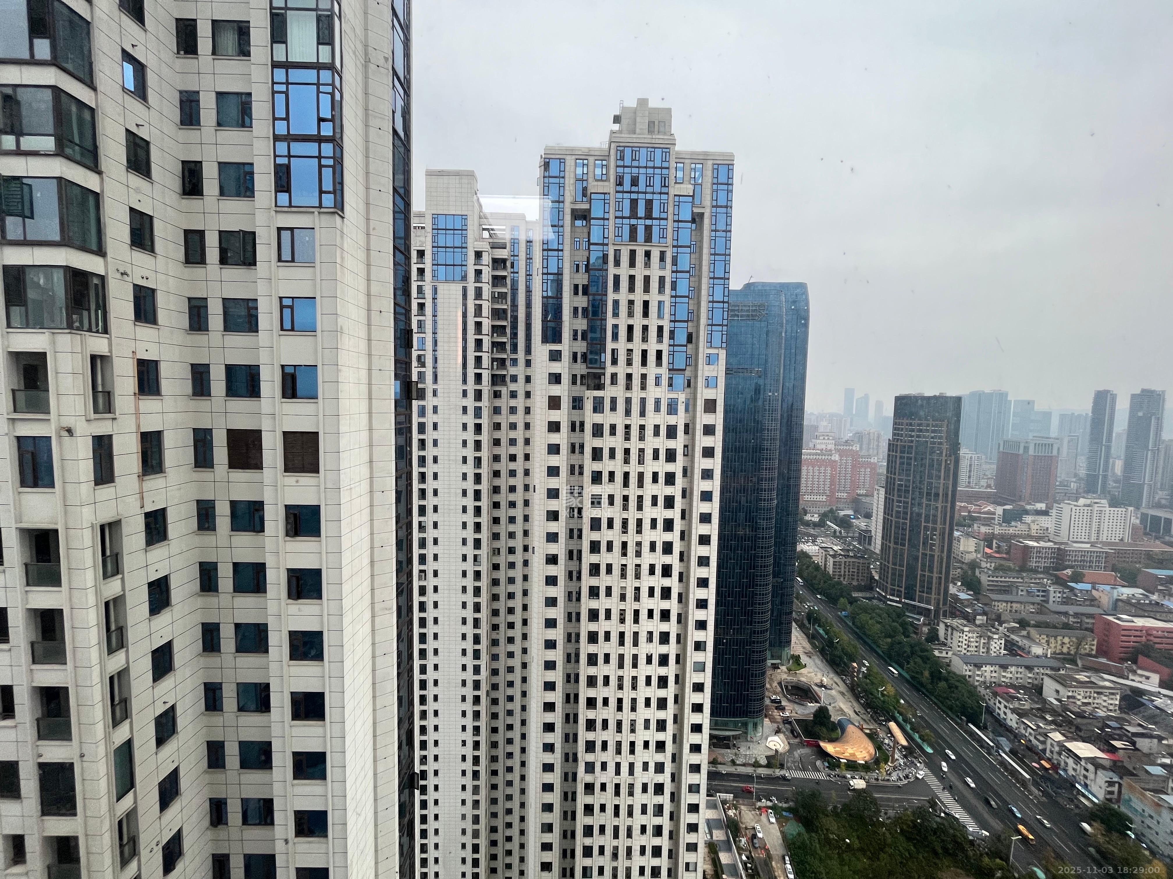 富兴时代御城  1室0厅0卫    7000.0元/月室内图