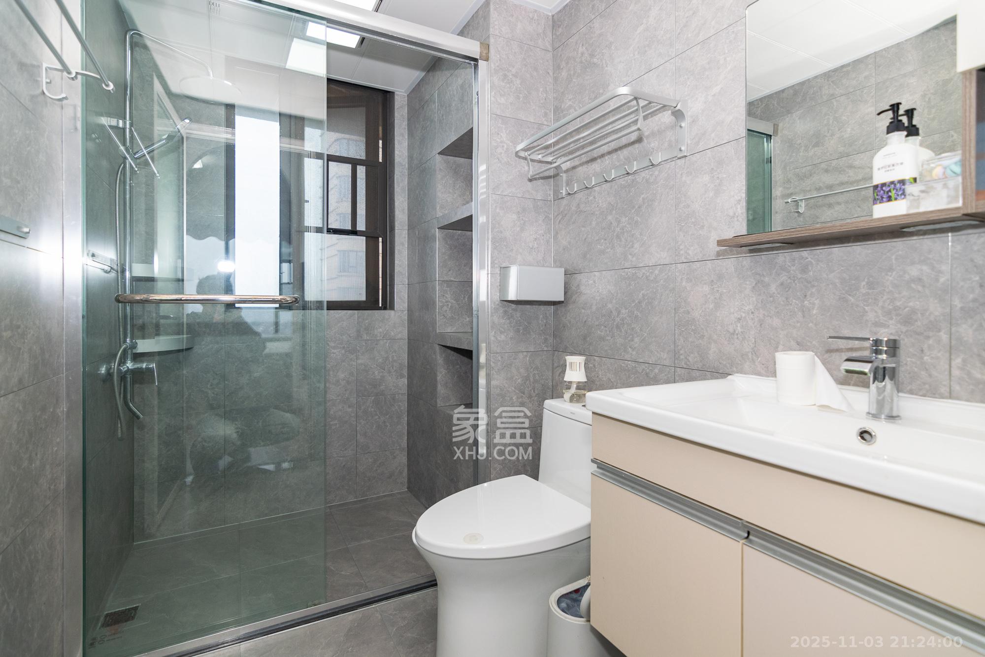 润和山水郡 4室2厅2卫 116.0万 润和山水郡 4室2厅2卫 116.0万卫生间