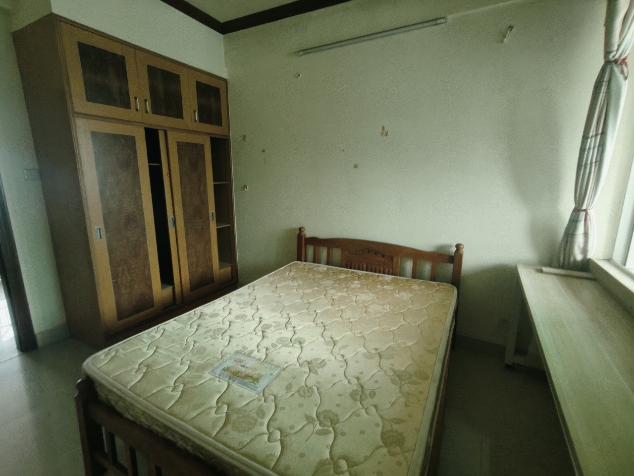 海南师范大学  3室2厅2卫    138.0万客厅