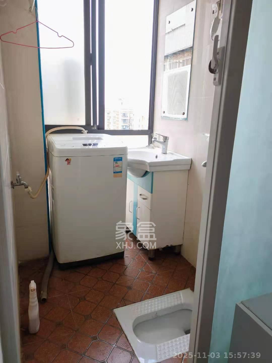 百纳广场(百纳公寓)  1室1厅1卫    600.0元/月 百纳广场(百纳公寓)  1室1厅1卫    600.0元/月室内图