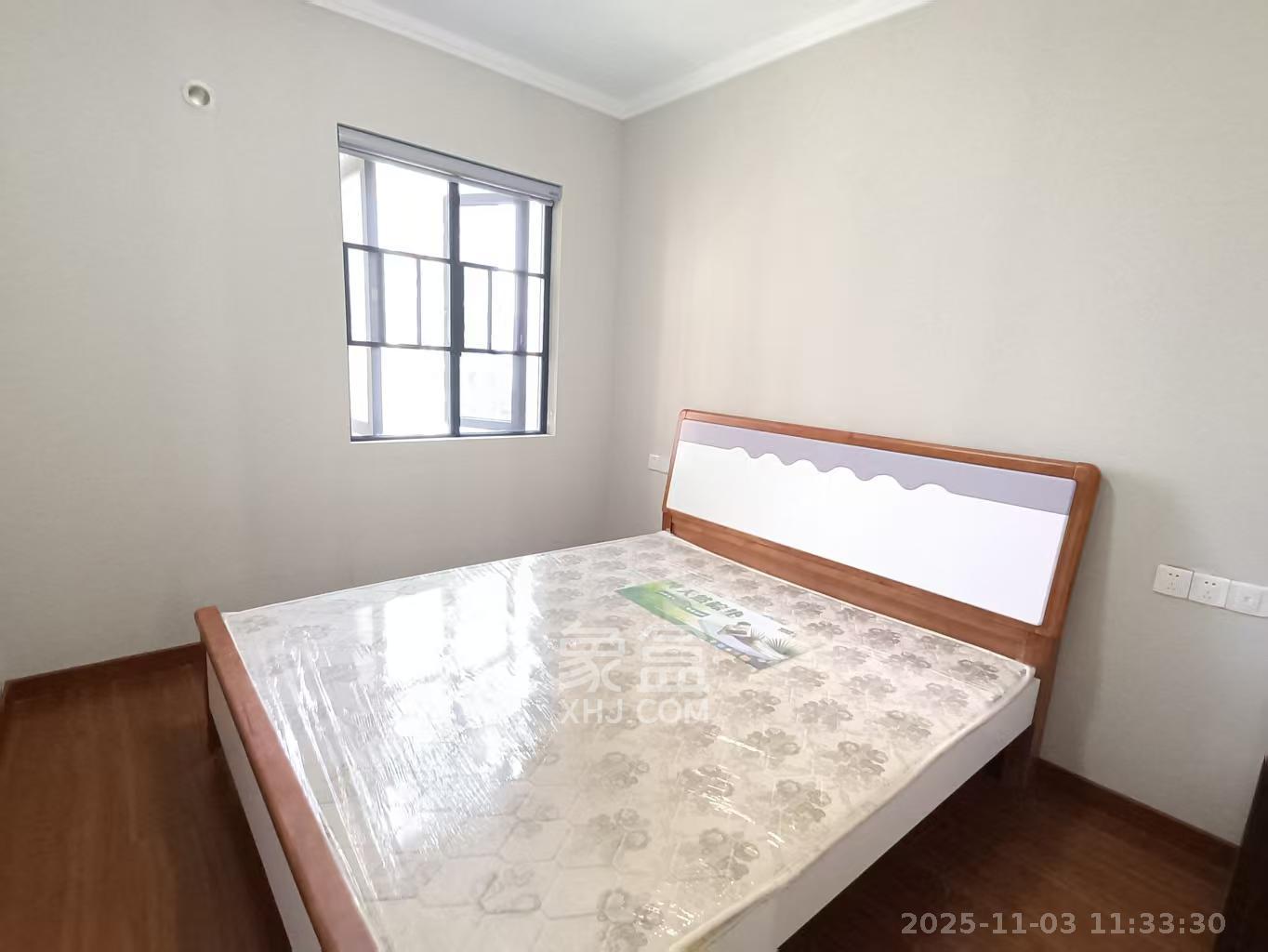 荣泰广场  3室2厅2卫    2800.0元/月室内图