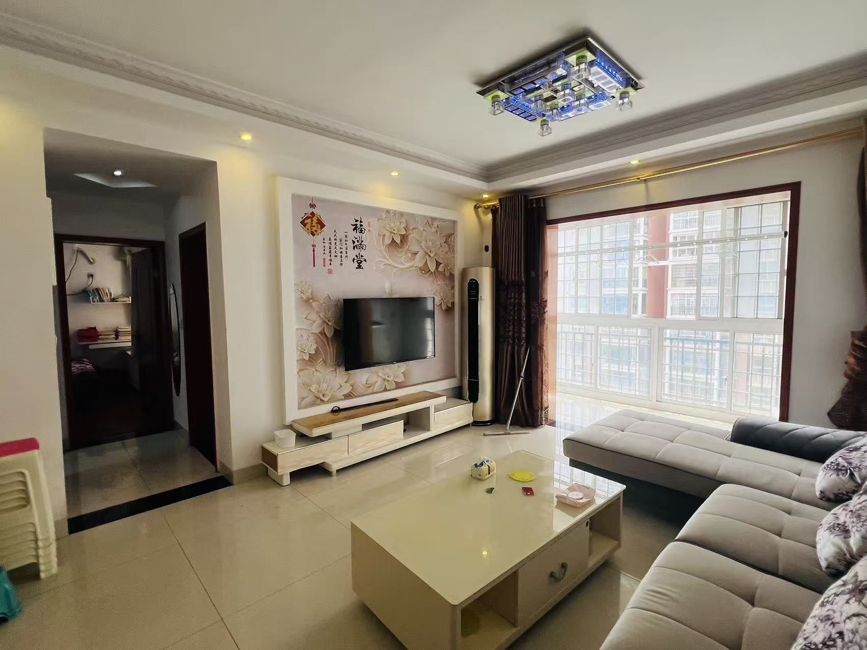 学府花园(文苑瑞景) 2室2厅1卫 1200.0元/月 学府花园(文苑瑞景) 2室2厅1卫 1200.0元/月室内图