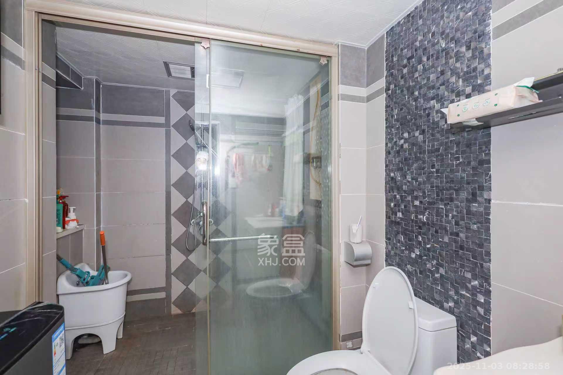 南山雍江汇（滨江国际新城）  1室2厅1卫    3000.0元/月室内图