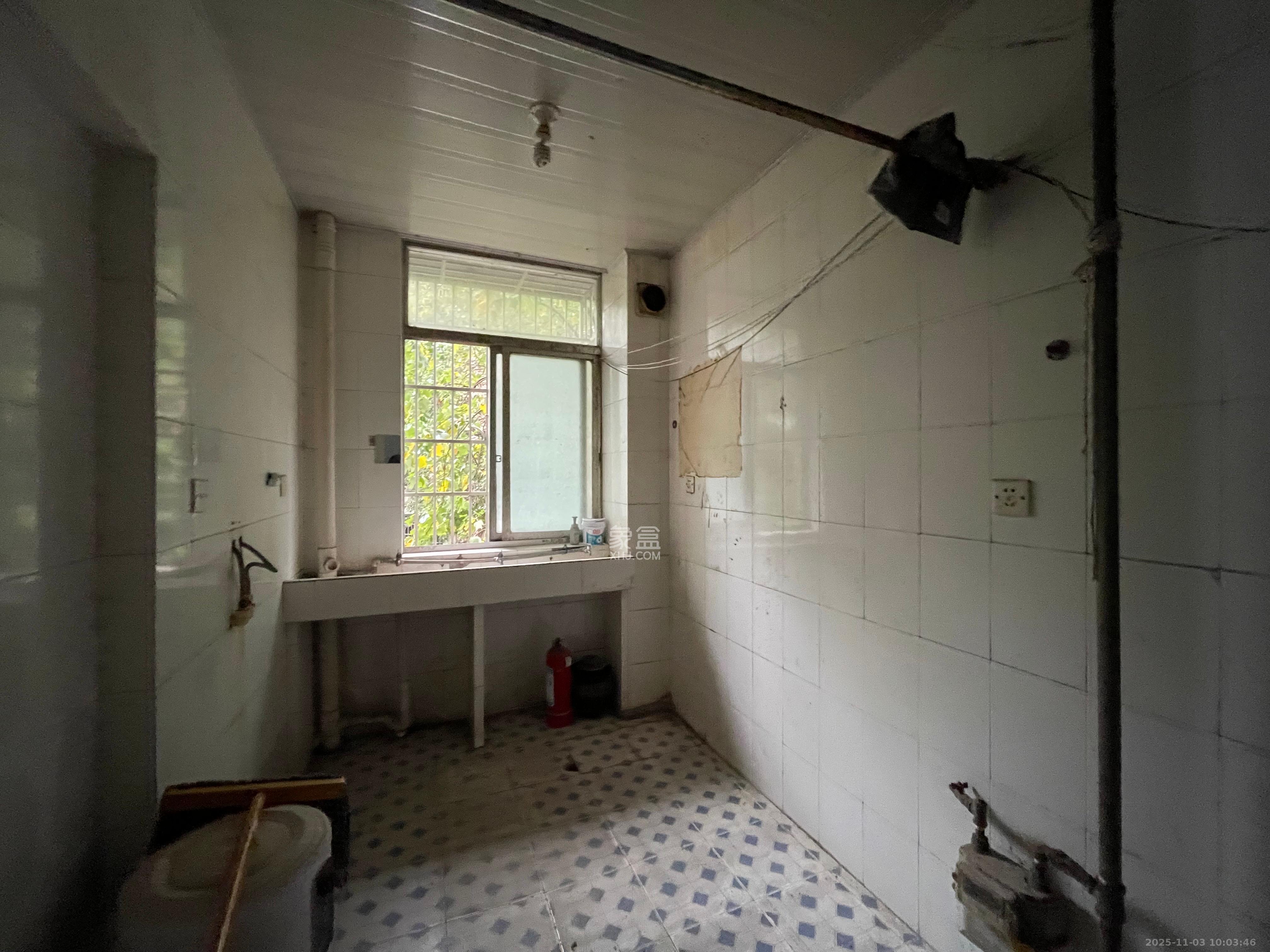 滨河小区  1室0厅0卫    2200.0元/月室内图