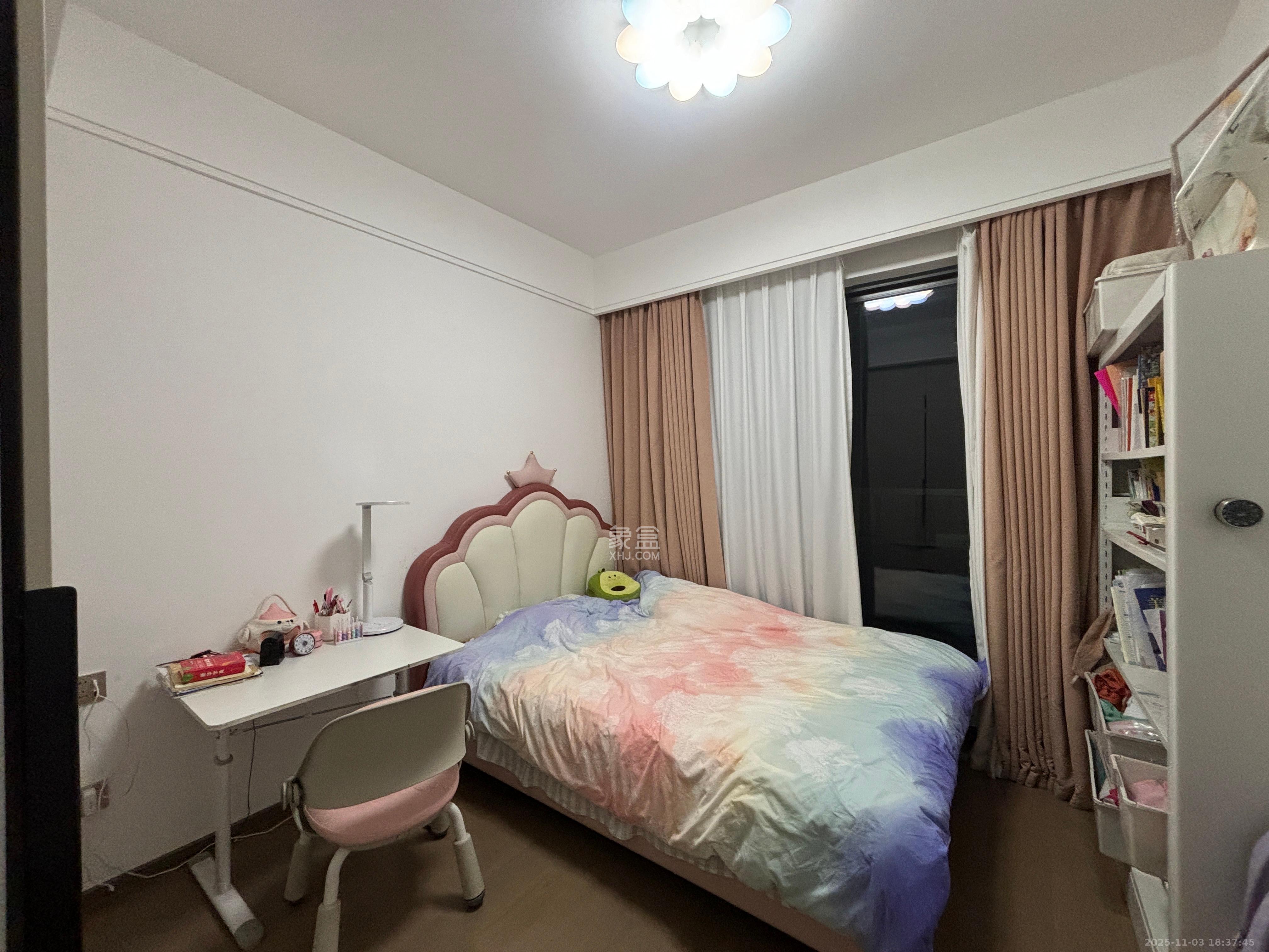 复地滨江金融中心 3室2厅2卫 4800.0元/月 复地滨江金融中心 3室2厅2卫 4800.0元/月室内图