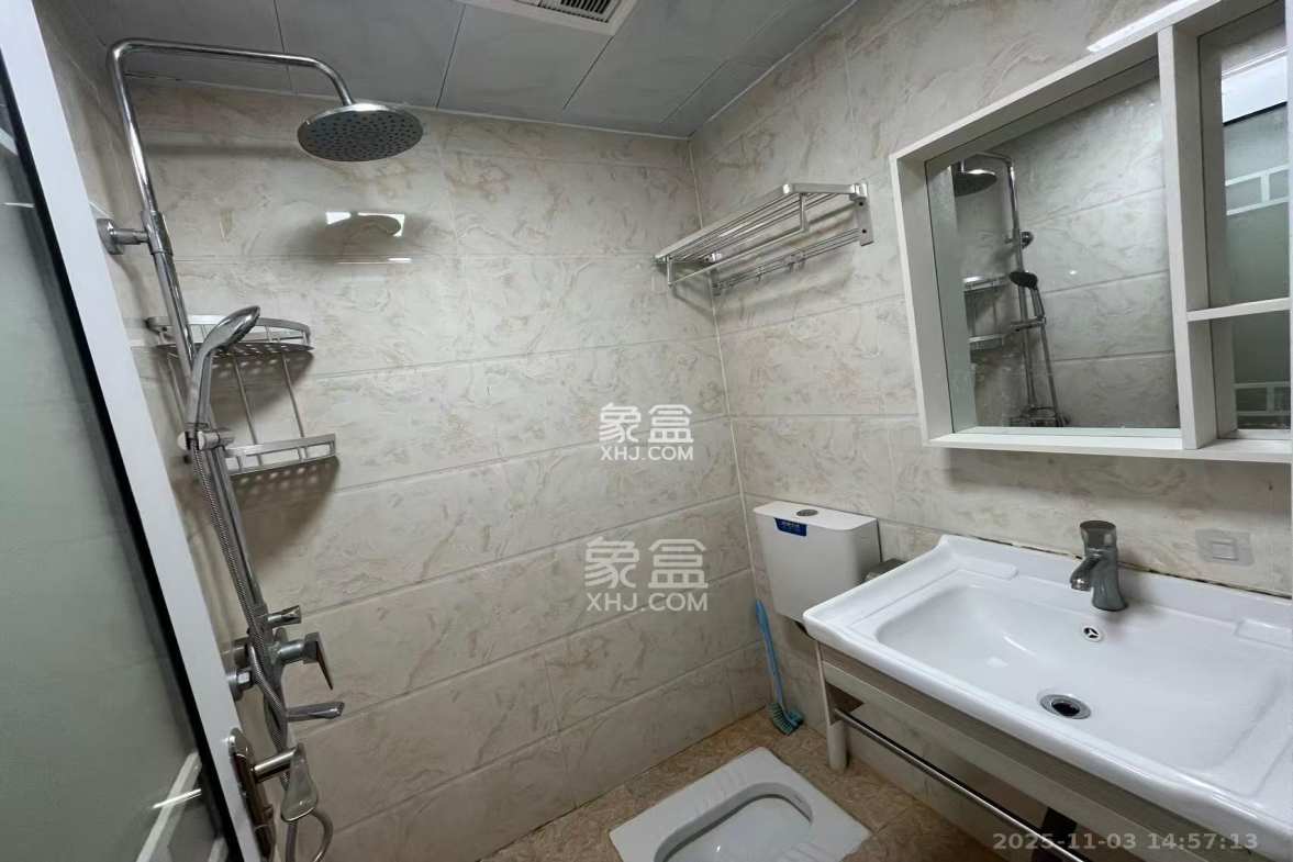 荣悦台 1室1厅1卫 2000.0元/月 荣悦台 1室1厅1卫 2000.0元/月室内图