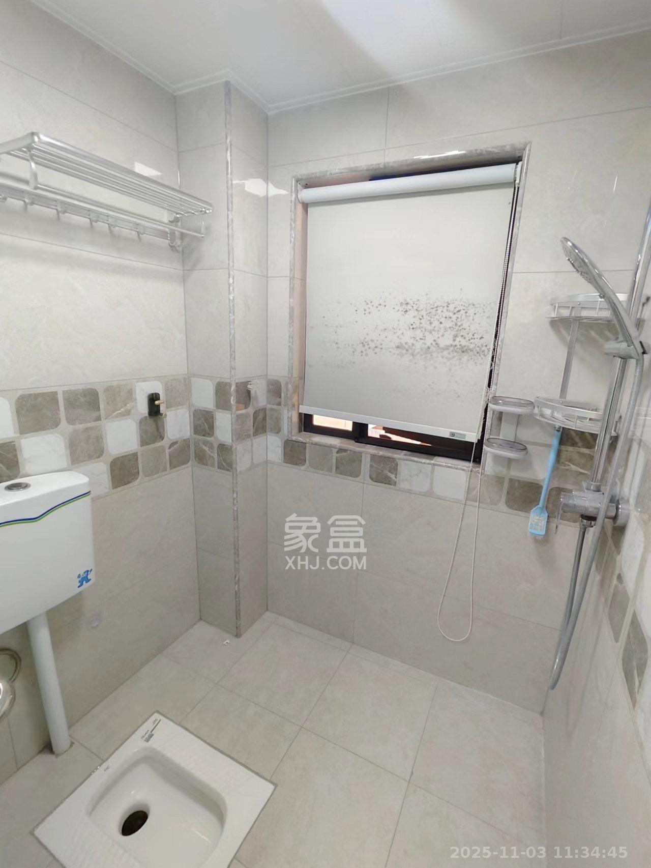 荣盛岳麓峰景 3室2厅2卫 2300.0元/月 荣盛岳麓峰景 3室2厅2卫 2300.0元/月室内图