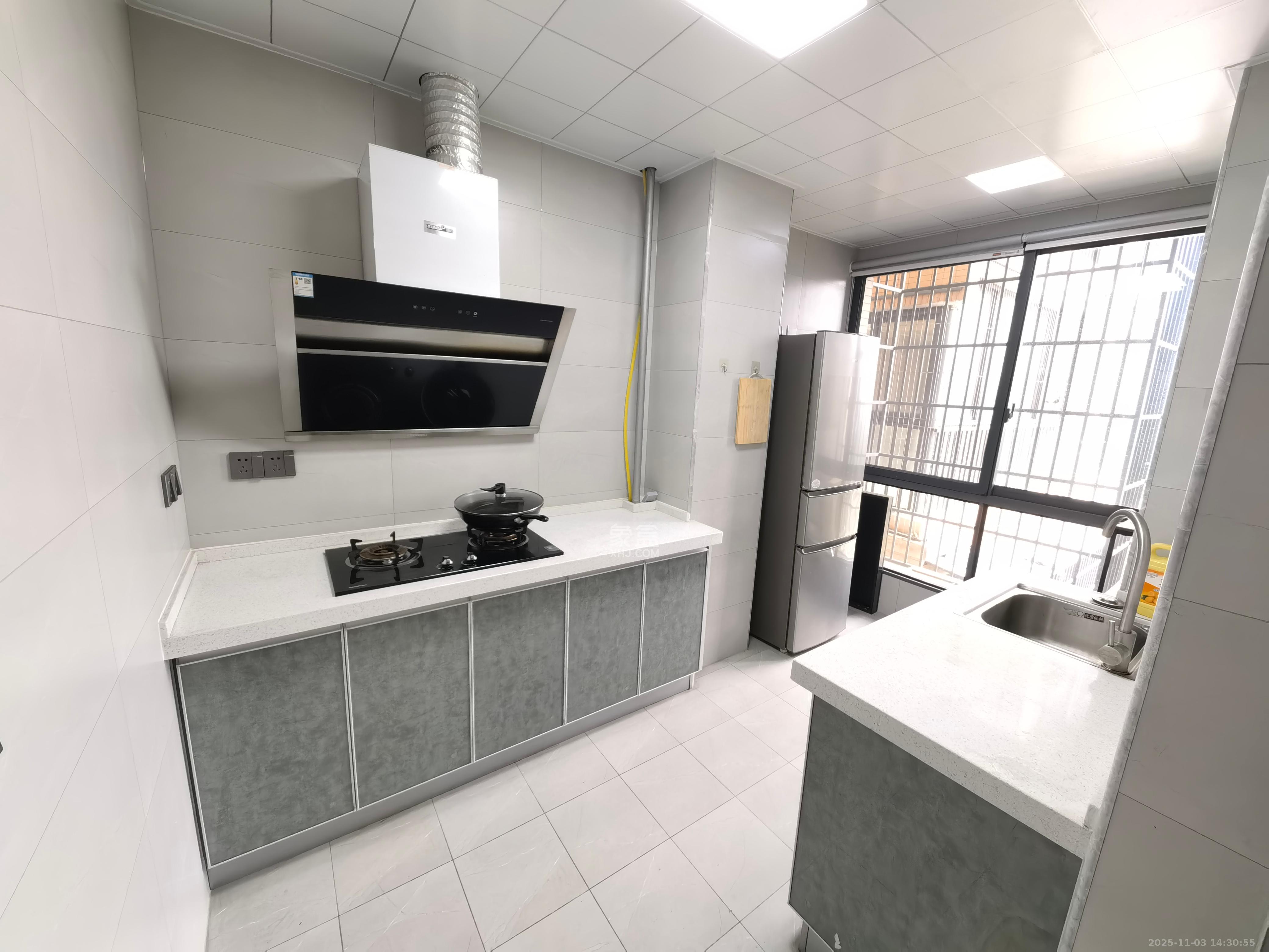 深业睿城  2室2厅1卫    2050.0元/月室内图