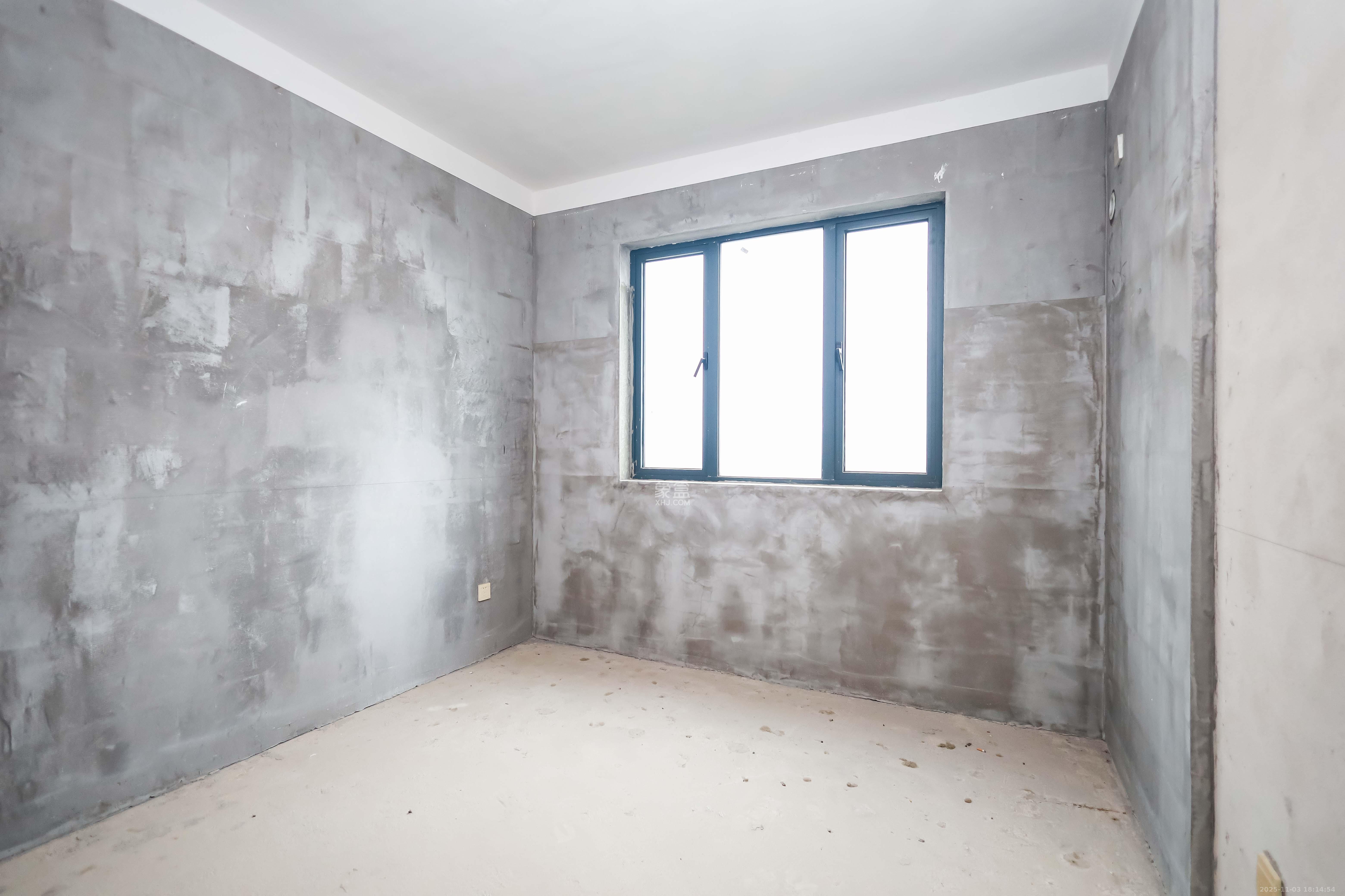 长房云时代  4室2厅2卫    148.0万卧室