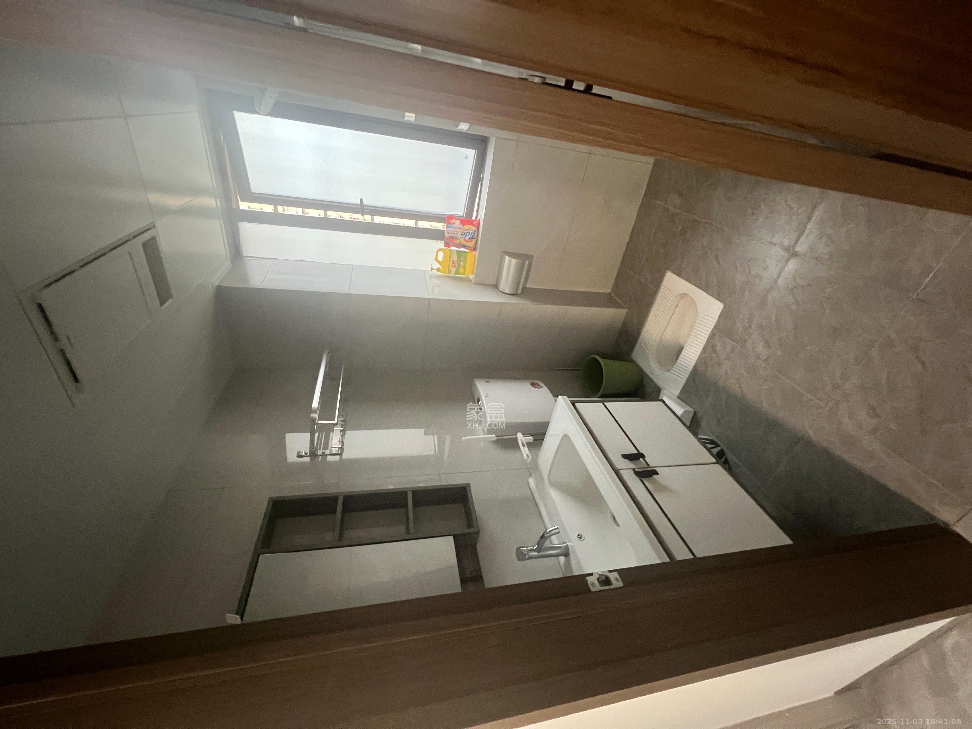 和润园三期  1室0厅0卫    2400.0元/月室内图