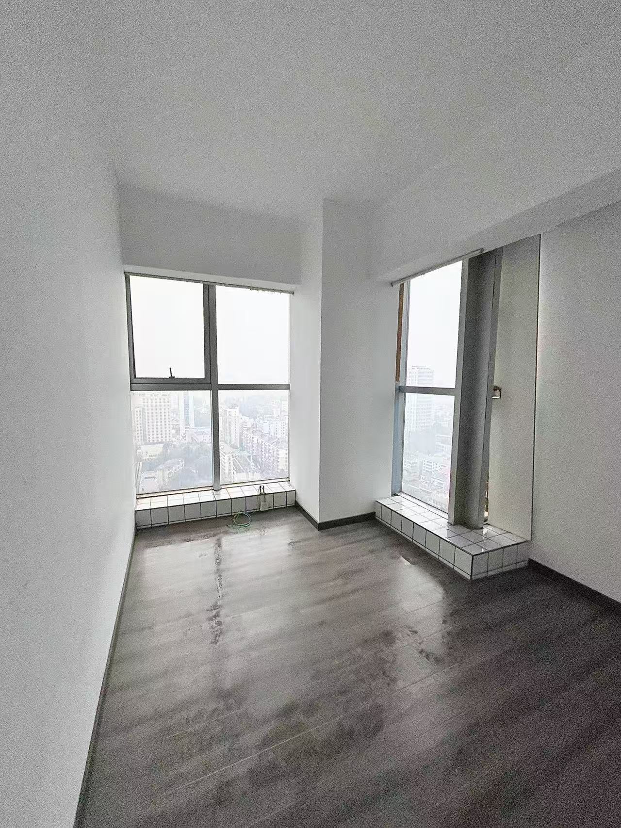 雄森国际 1室1厅1卫 1000.0元/月 雄森国际 1室1厅1卫 1000.0元/月室内图