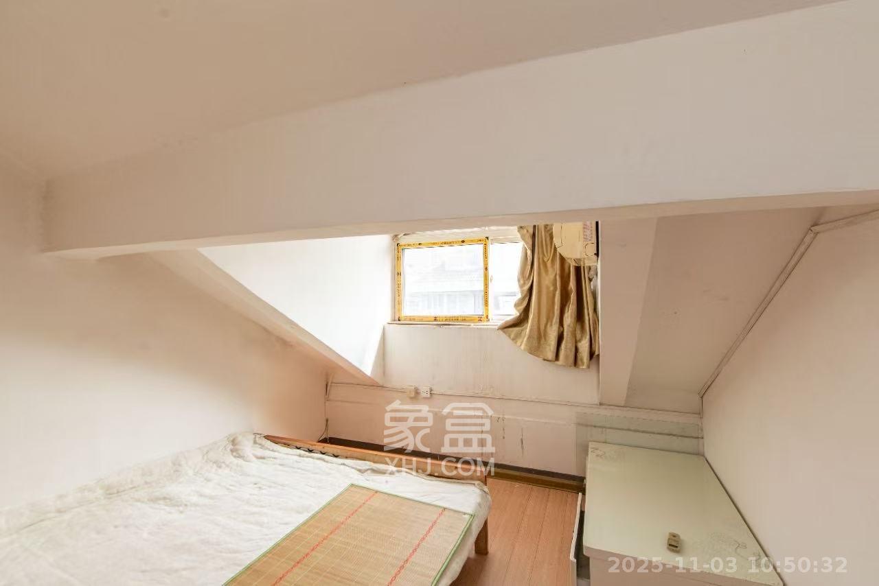 紫薇苑 4室1厅1卫 1800.0元/月 紫薇苑 4室1厅1卫 1800.0元/月室内图