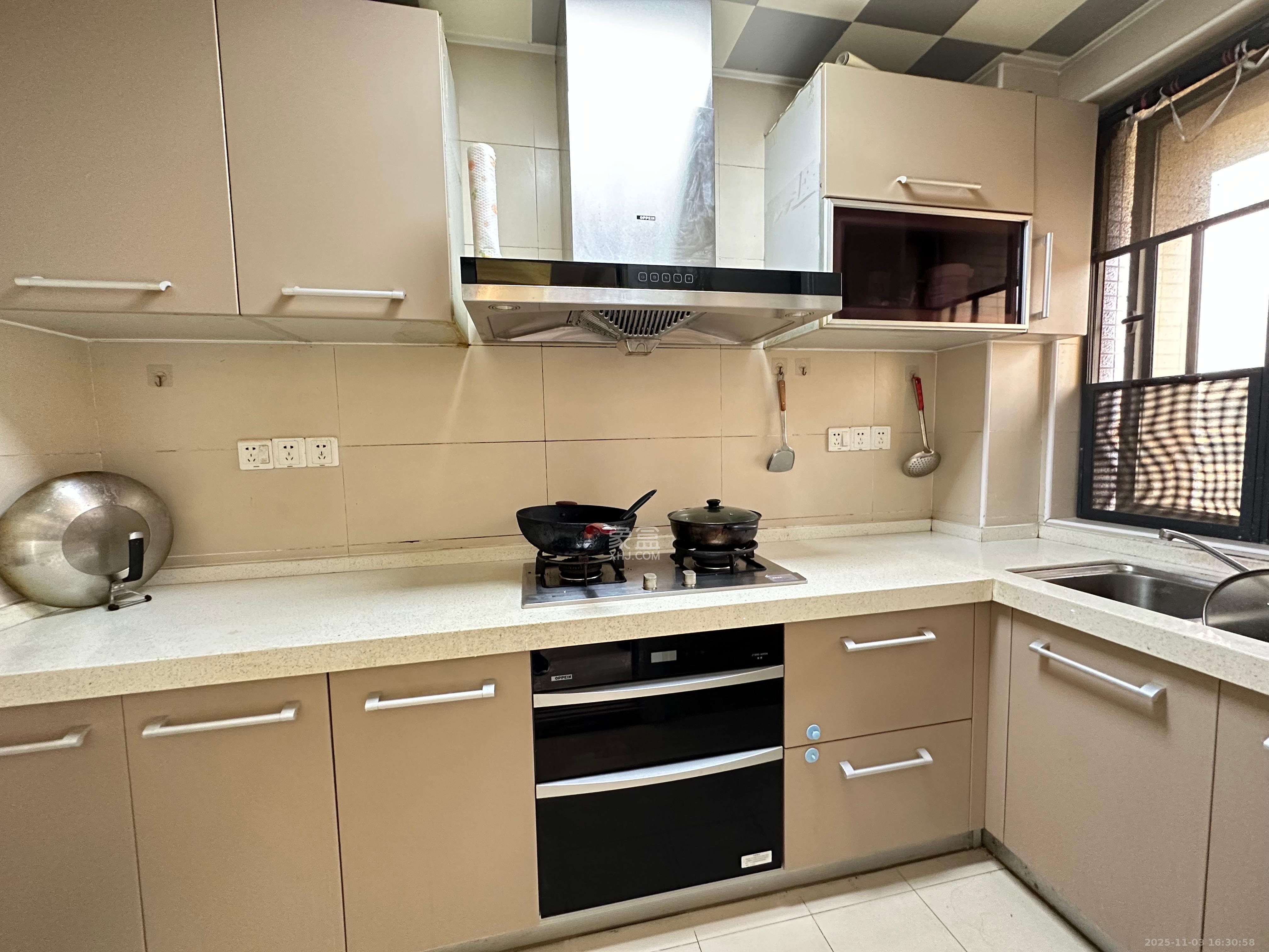 保利麓谷林语C区  3室2厅0卫    2500.0元/月室内图