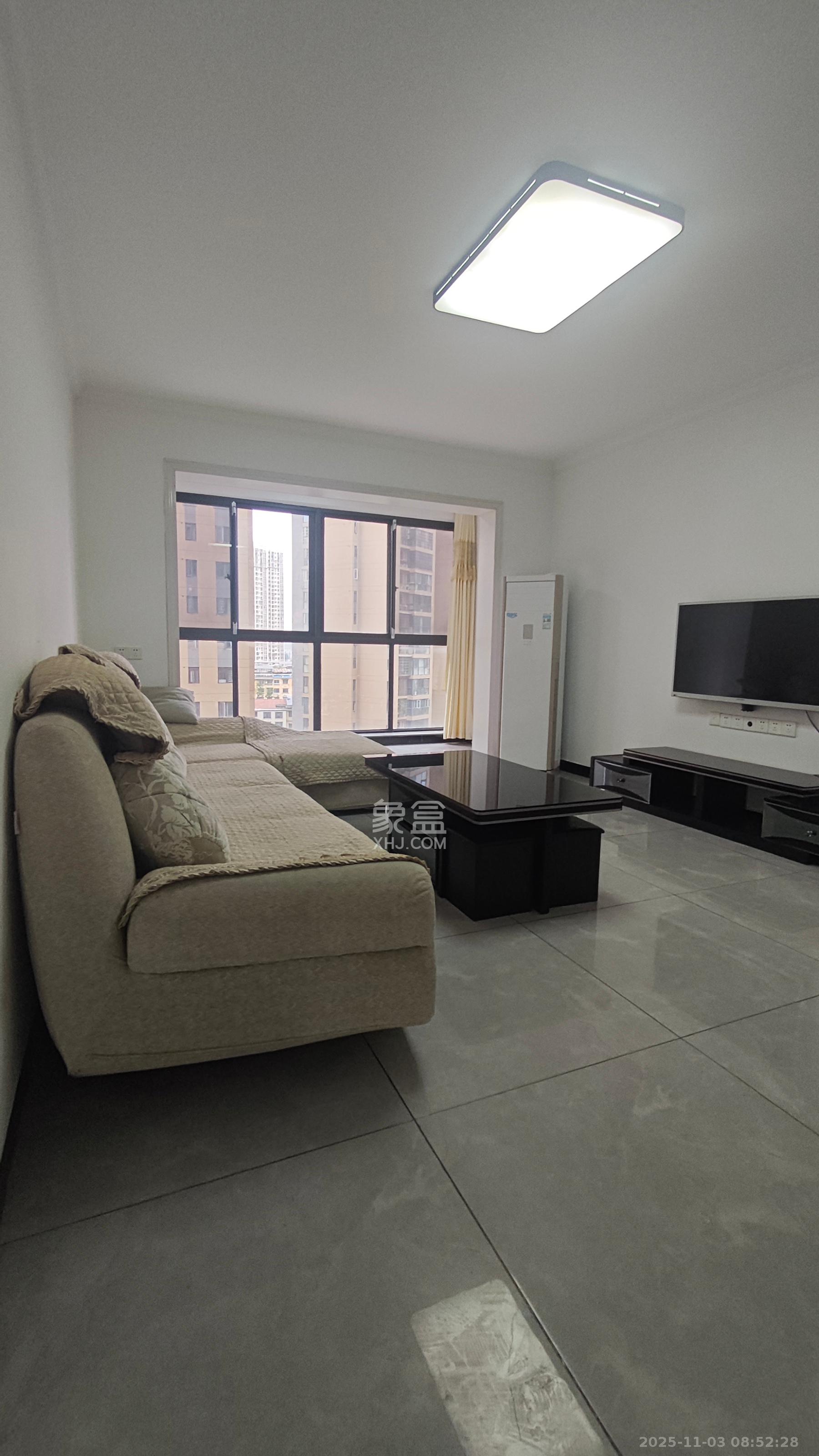 朝正美苑  3室2厅2卫    2800.0元/月室内图