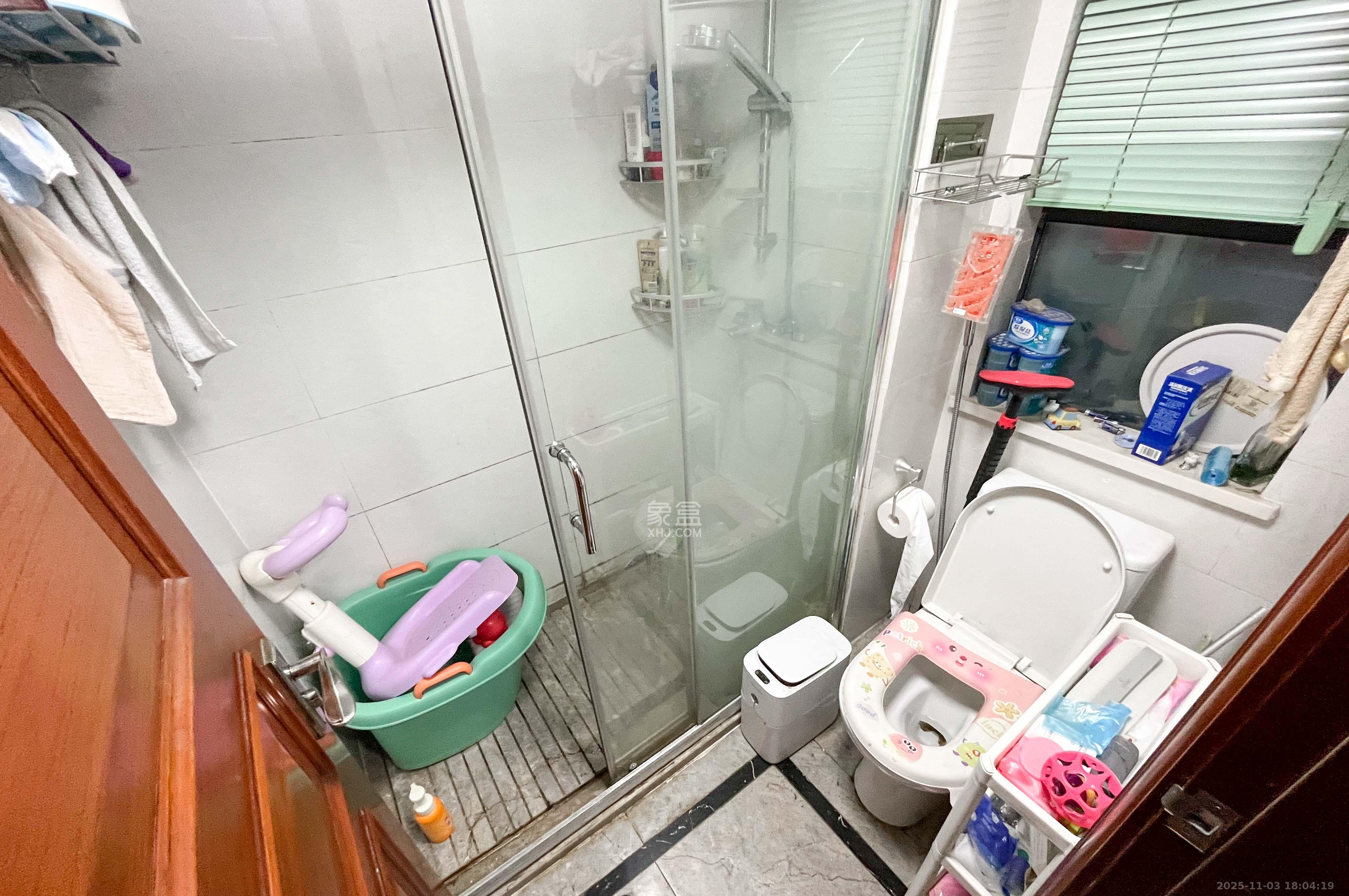 中海梅溪湖壹号  3室2厅1卫    125.0万卫生间