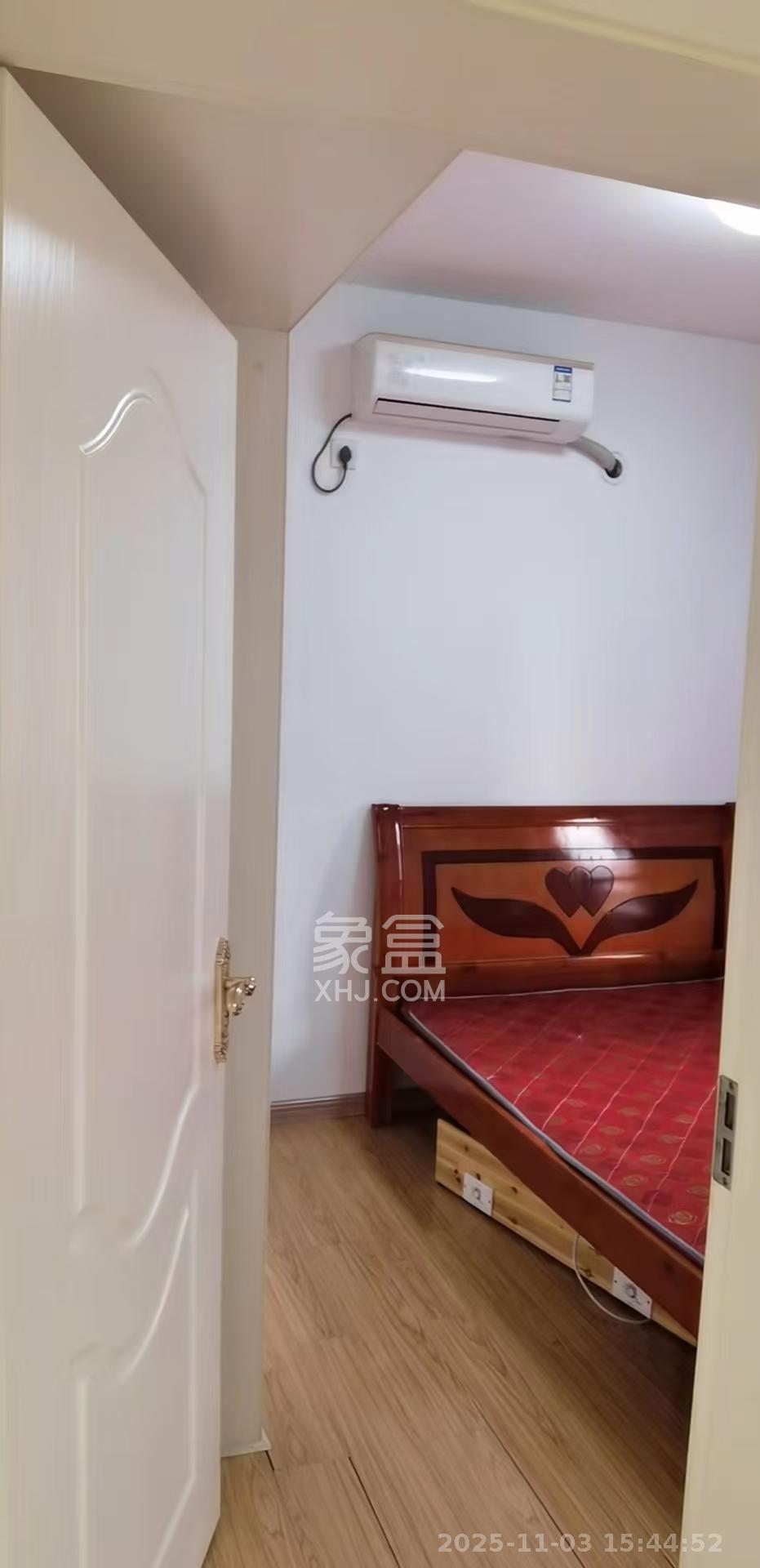 华润凤凰城三期 2室2厅1卫 1800.0元/月 华润凤凰城三期 2室2厅1卫 1800.0元/月室内图