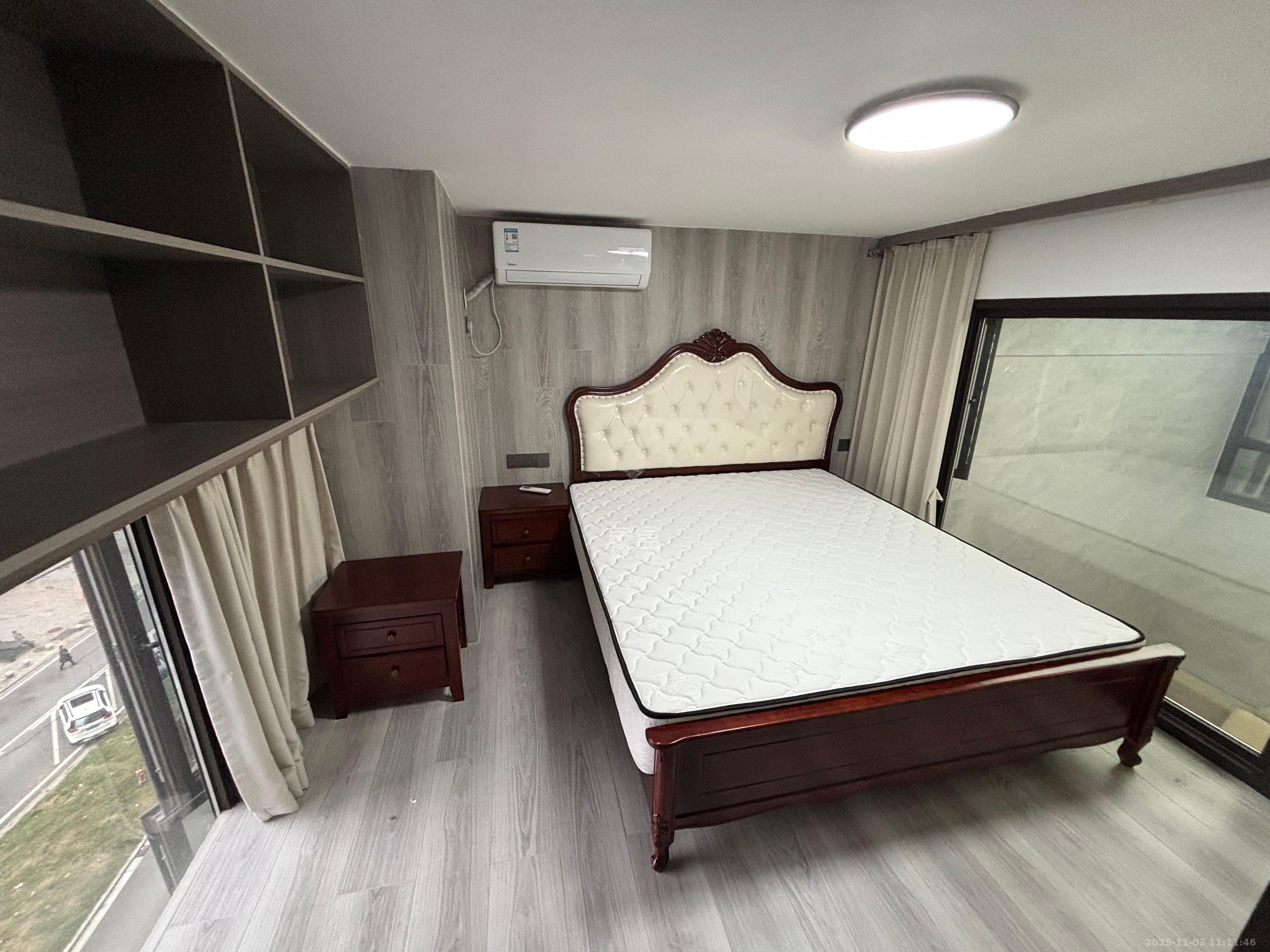 世茂璀璨天城公寓  2室1厅1卫    2600.0元/月室内图