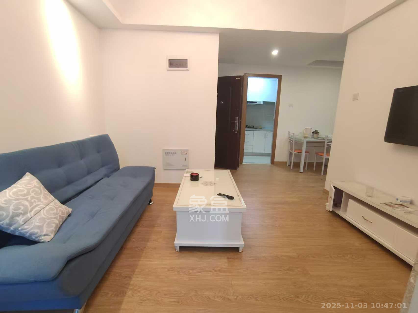 荣泰广场 2室1厅1卫 1700.0元/月 荣泰广场 2室1厅1卫 1700.0元/月室内图