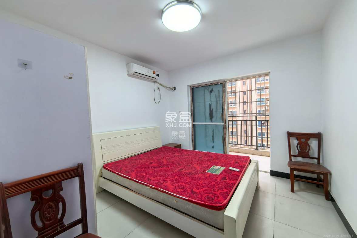 福满新城(新天安置小区) 3室2厅2卫 2000.0元/月 福满新城(新天安置小区) 3室2厅2卫 2000.0元/月室内图