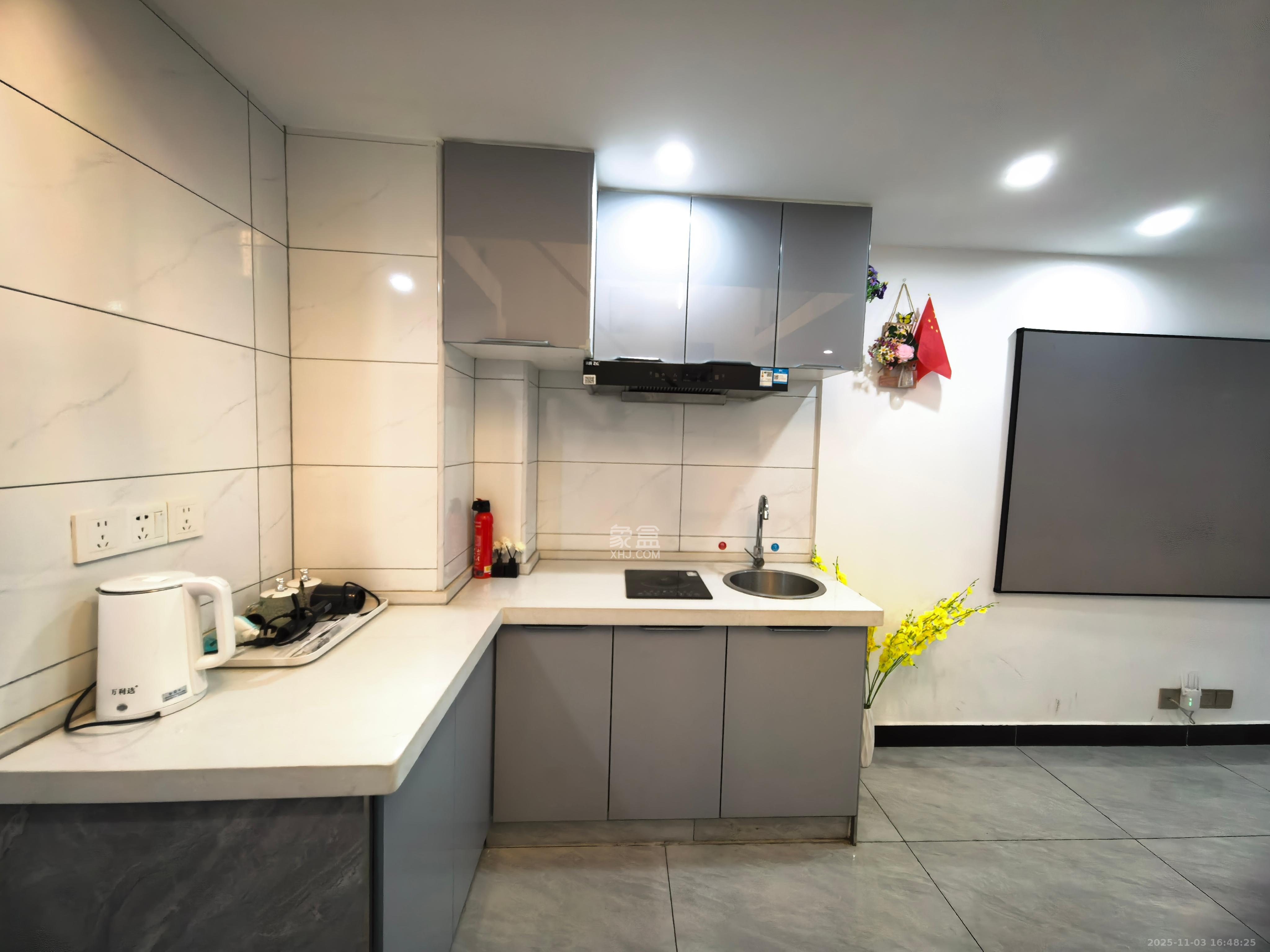 中海阅溪府 2室2厅1卫 1800.0元/月 中海阅溪府 2室2厅1卫 1800.0元/月室内图