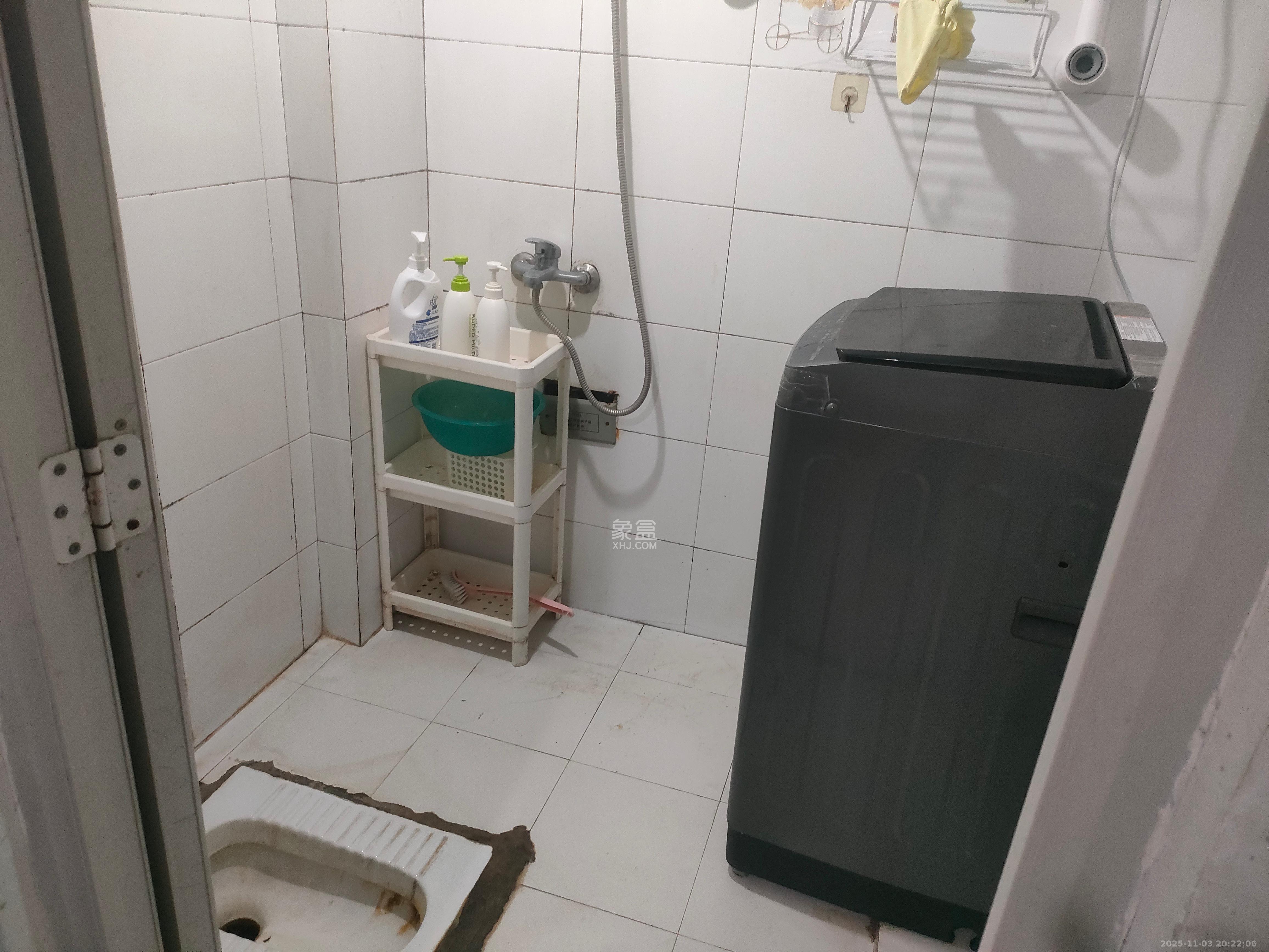 东方公寓 1室1厅1卫 1150.0元/月 东方公寓 1室1厅1卫 1150.0元/月室内图