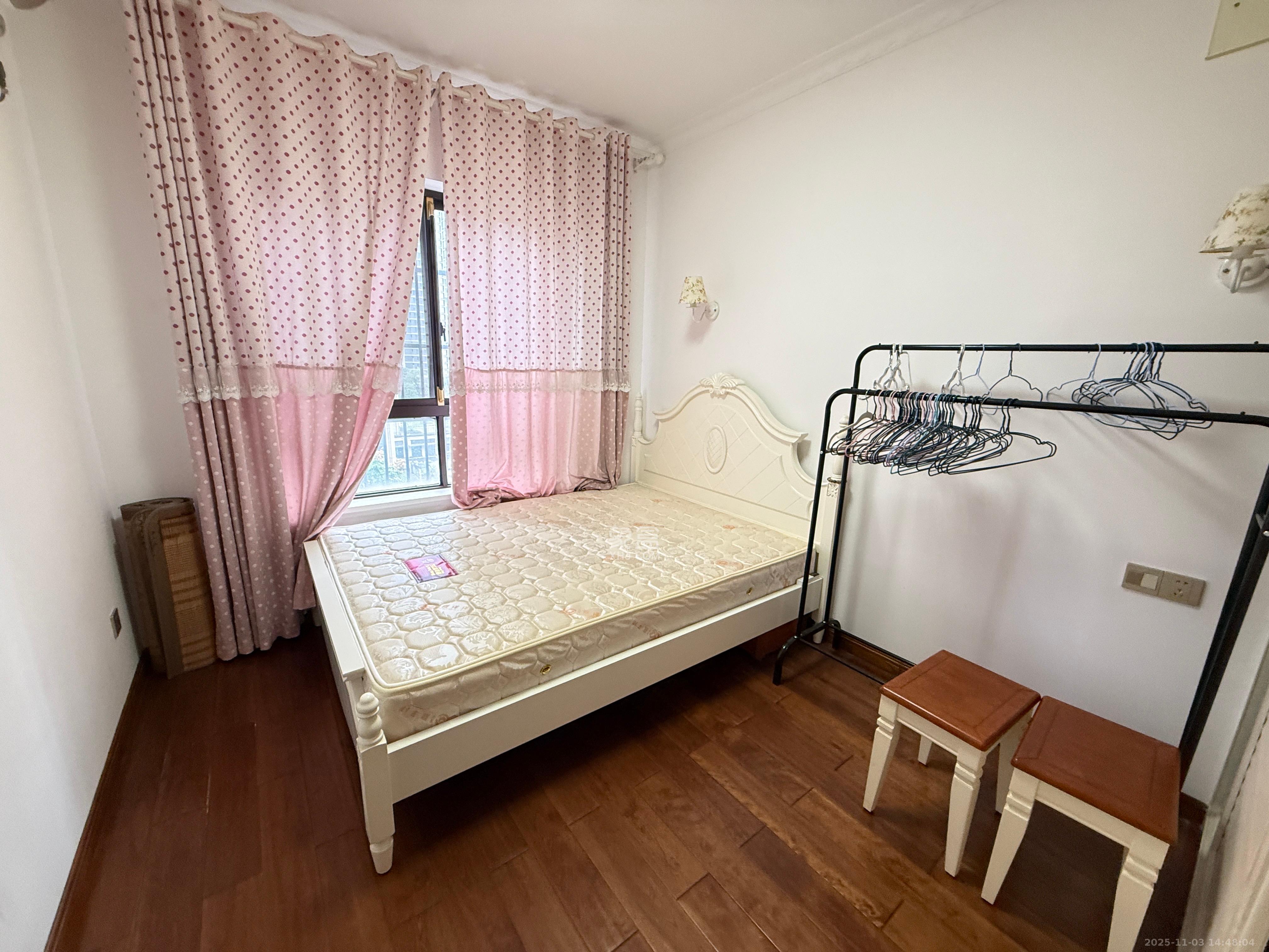 绿地之窗 2室2厅1卫 2200.0元/月 绿地之窗 2室2厅1卫 2200.0元/月室内图