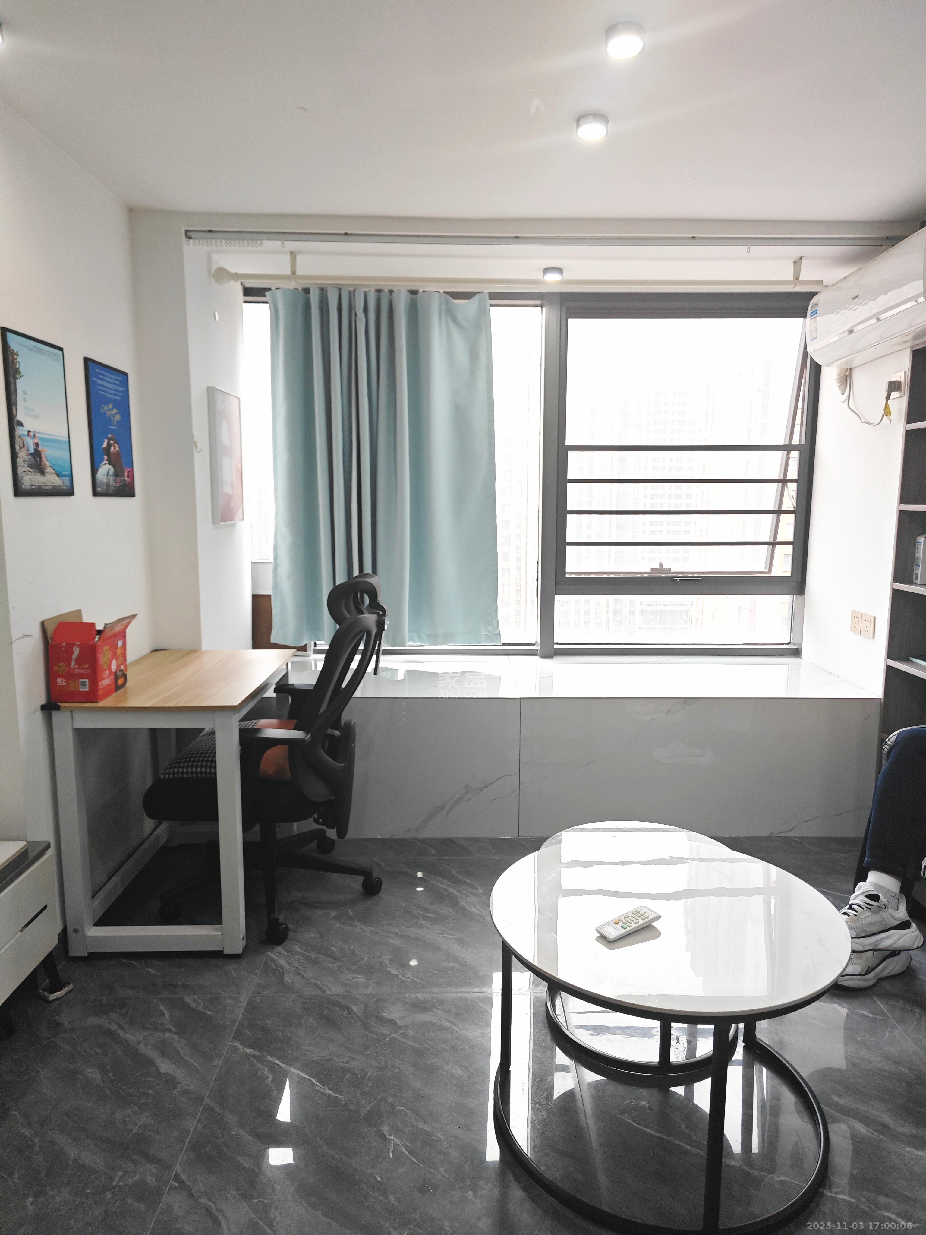 龙湖铂金岛 2室1厅1卫 2300.0元/月 龙湖铂金岛 2室1厅1卫 2300.0元/月室内图