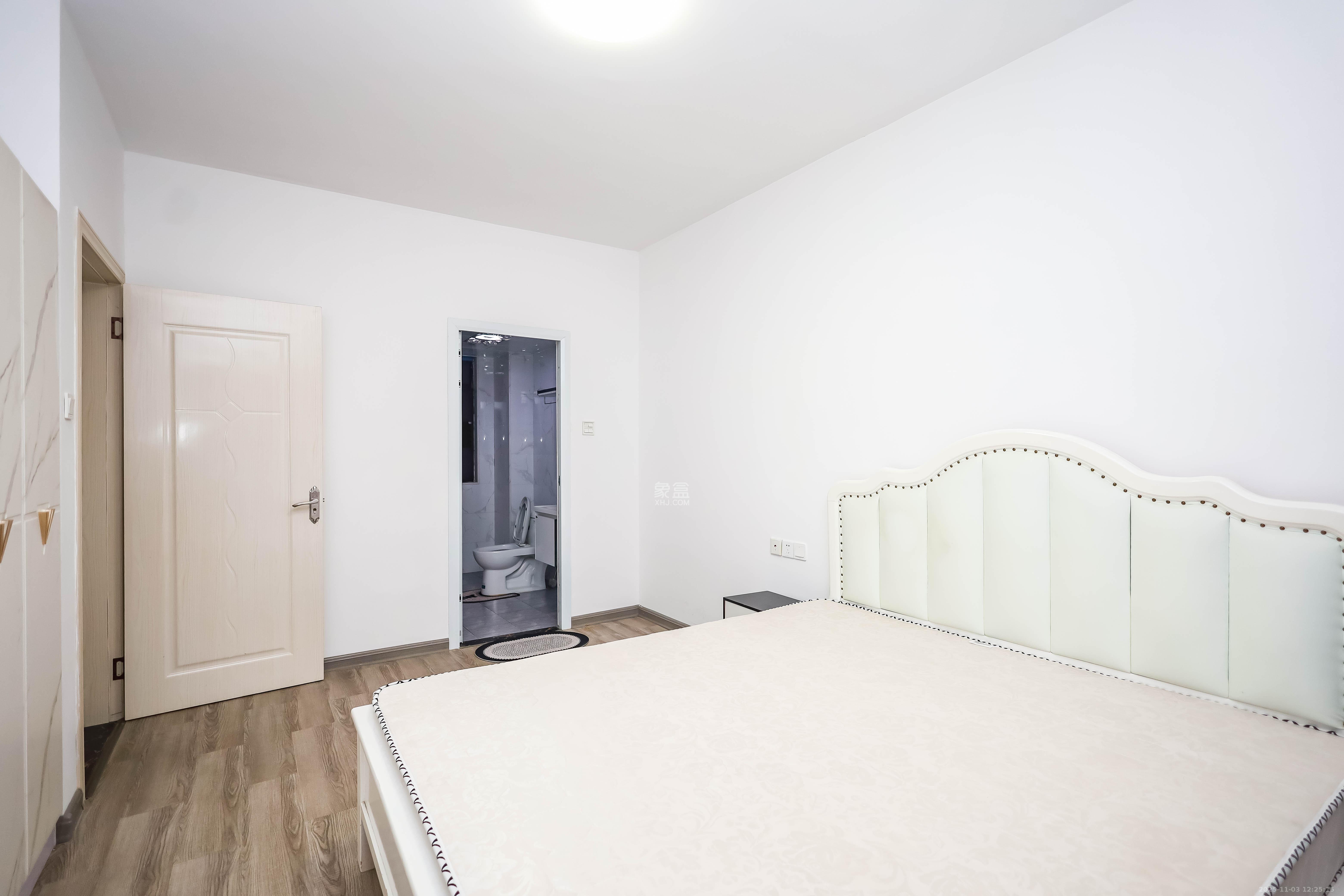 奥克斯缔壹城 3室2厅2卫 98.8万 奥克斯缔壹城 3室2厅2卫 98.8万卧室