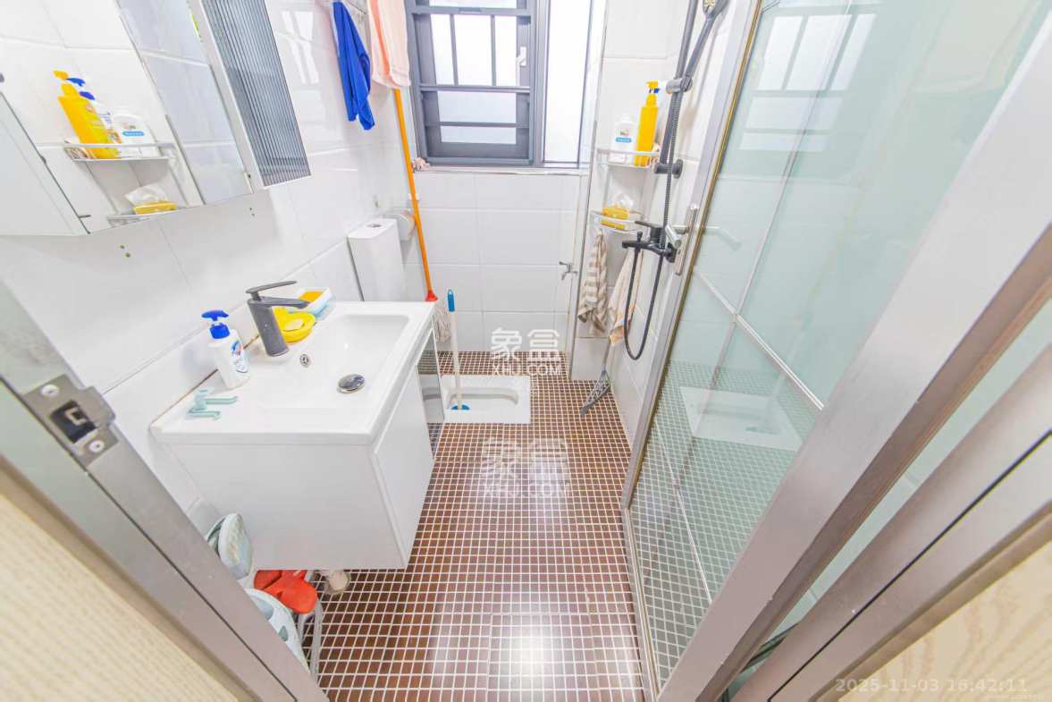 生活艺术城 3室2厅2卫 2500.0元/月 生活艺术城 3室2厅2卫 2500.0元/月室内图