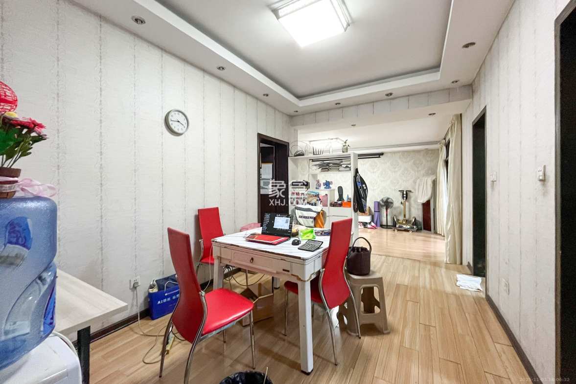 望麓锦园 1室2厅1卫 88.0万 望麓锦园 1室2厅1卫 88.0万其他