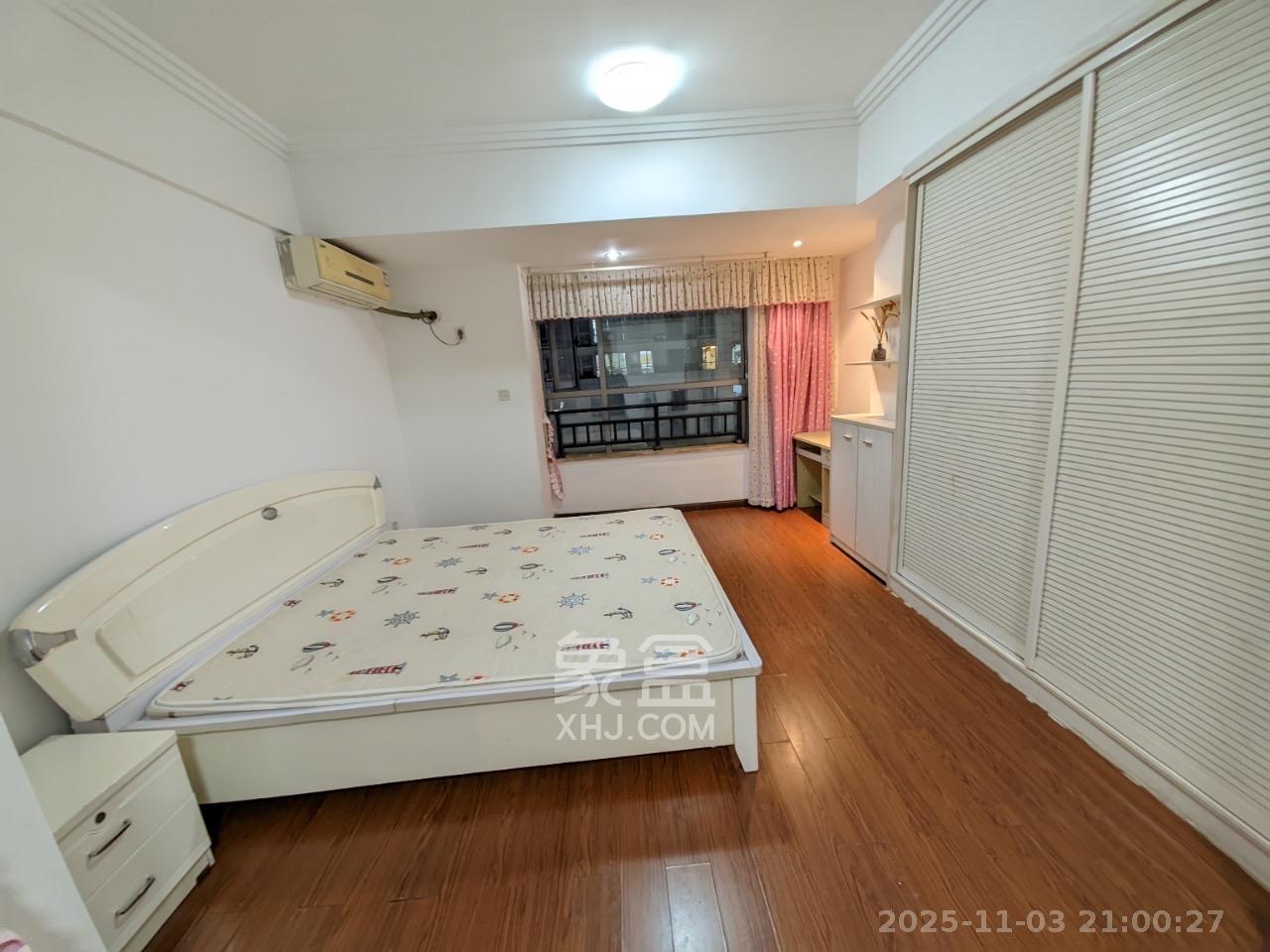 西子一间  1室1厅1卫    1400.0元/月室内图