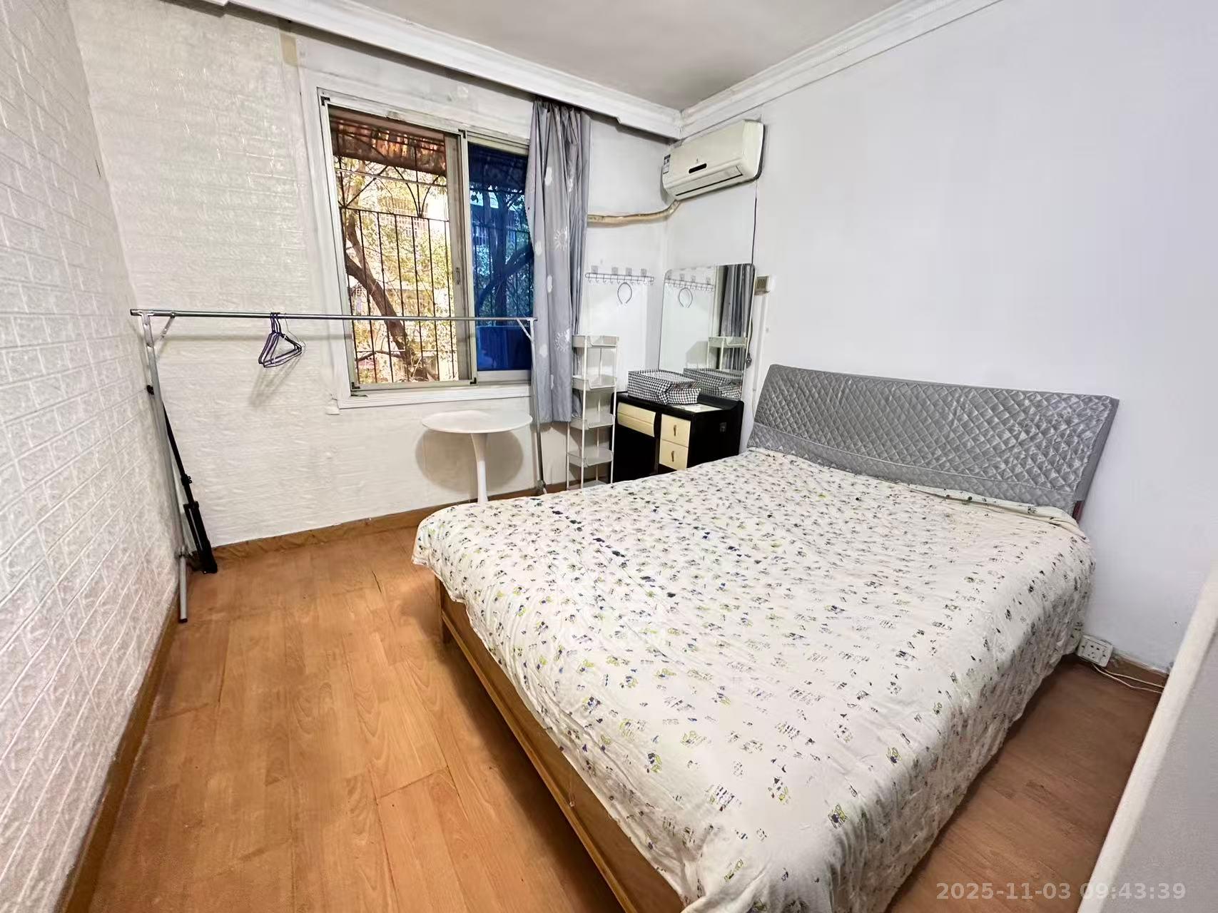 新兴小区(杨家山社区) 1室1厅1卫 1200.0元/月 新兴小区(杨家山社区) 1室1厅1卫 1200.0元/月室内图