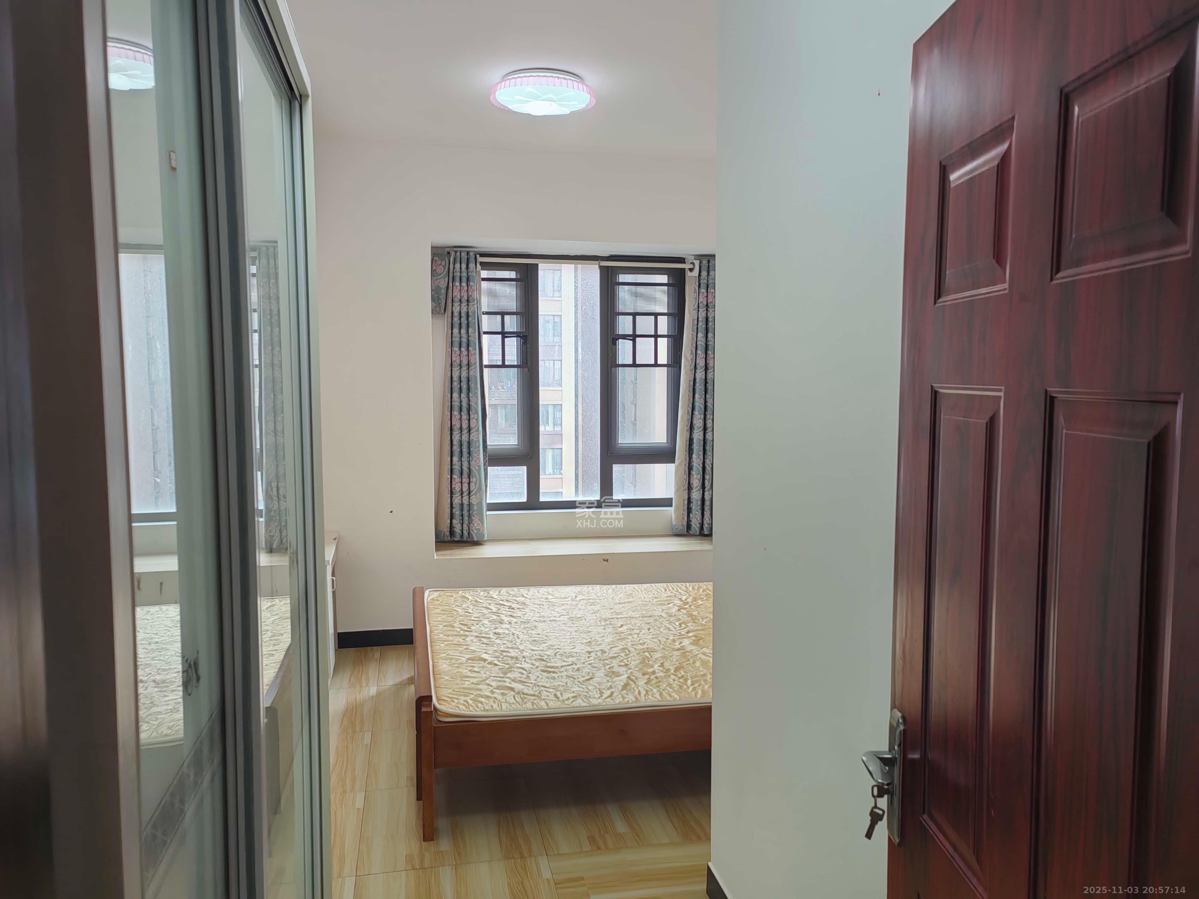 阳光城尚东湾青云苑  3室2厅1卫    2000.0元/月室内图