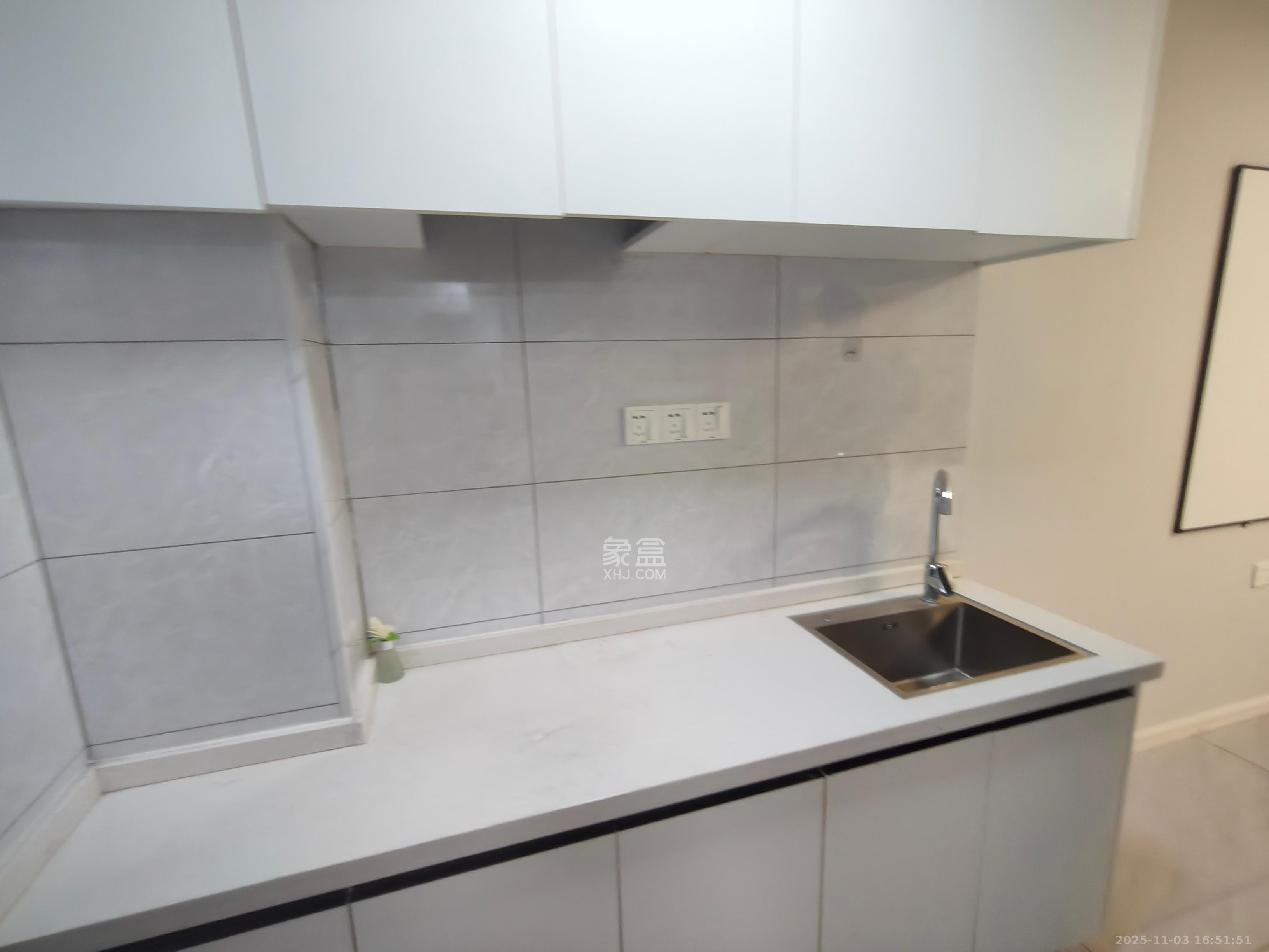 佳兆业云顶梅溪湖(佳兆业梅溪荟)  1室0厅0卫    1400.0元/月 佳兆业云顶梅溪湖(佳兆业梅溪荟)  1室0厅0卫    1400.0元/月室内图