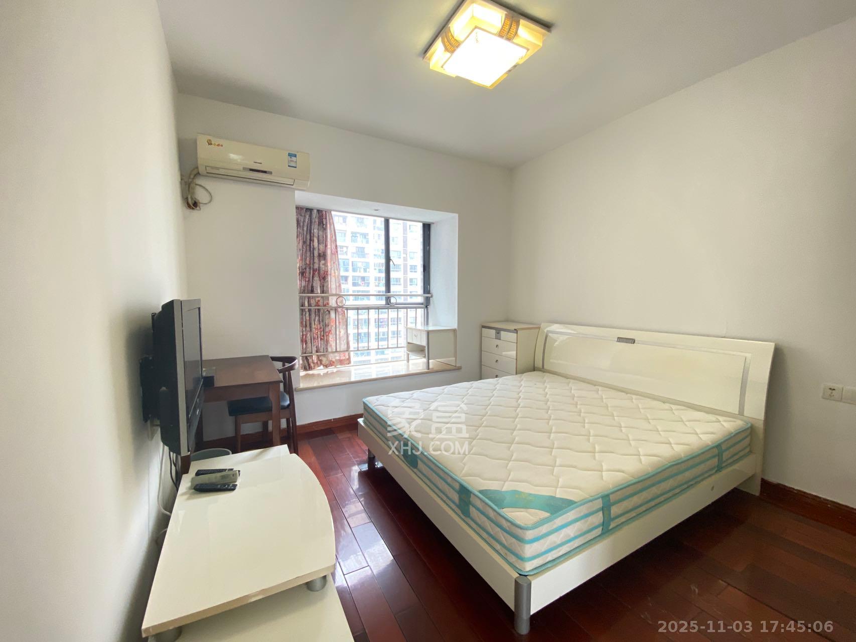 银港水晶城  3室2厅2卫    2500.0元/月室内图