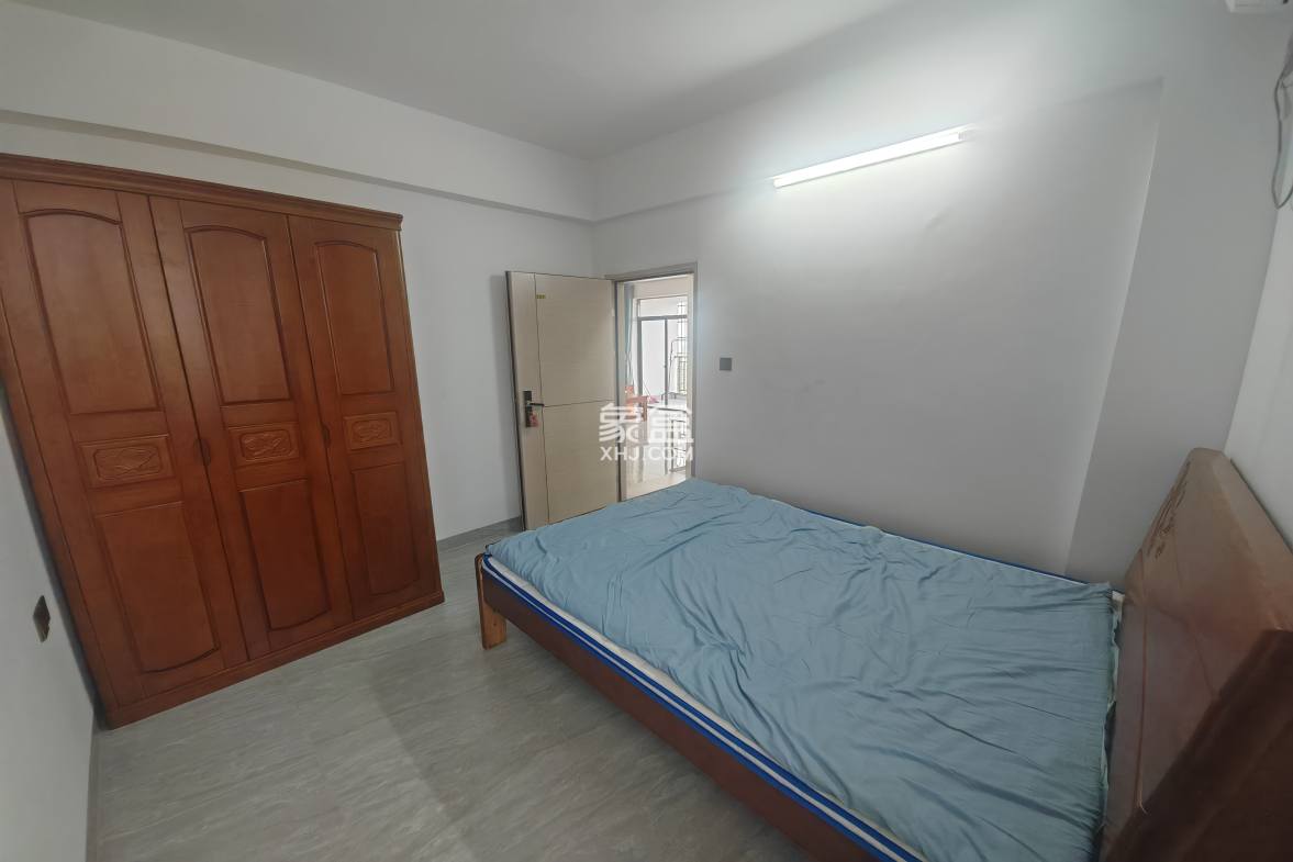 幸福家园 3室2厅1卫 2000.0元/月 幸福家园 3室2厅1卫 2000.0元/月室内图