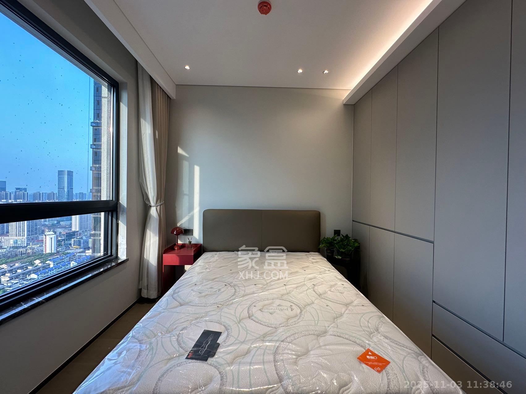 长沙悦府（华润万象城）  4室2厅3卫    19000.0元/月室内图