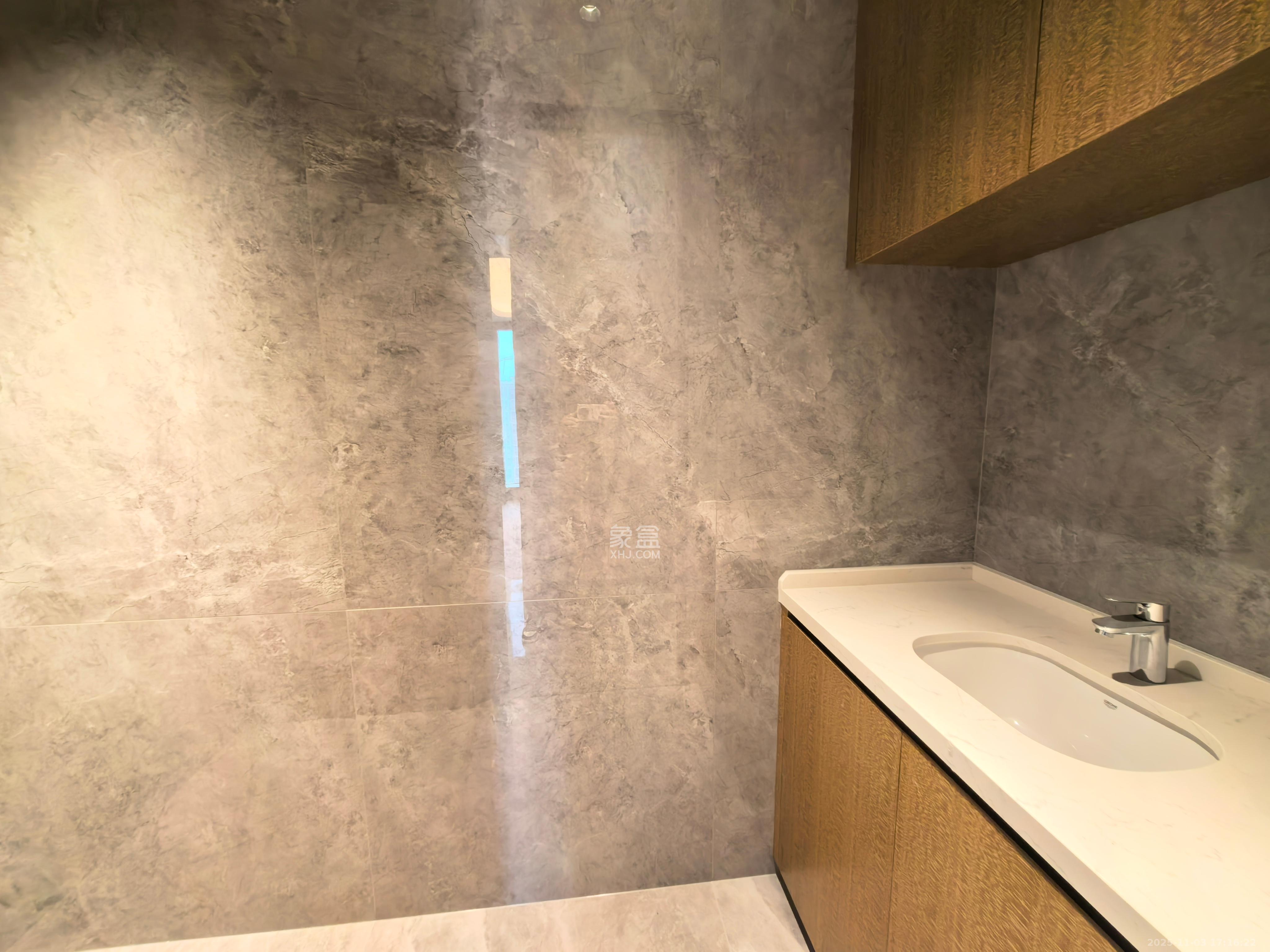 运达中央广场三期  4室2厅3卫    14000.0元/月室内图