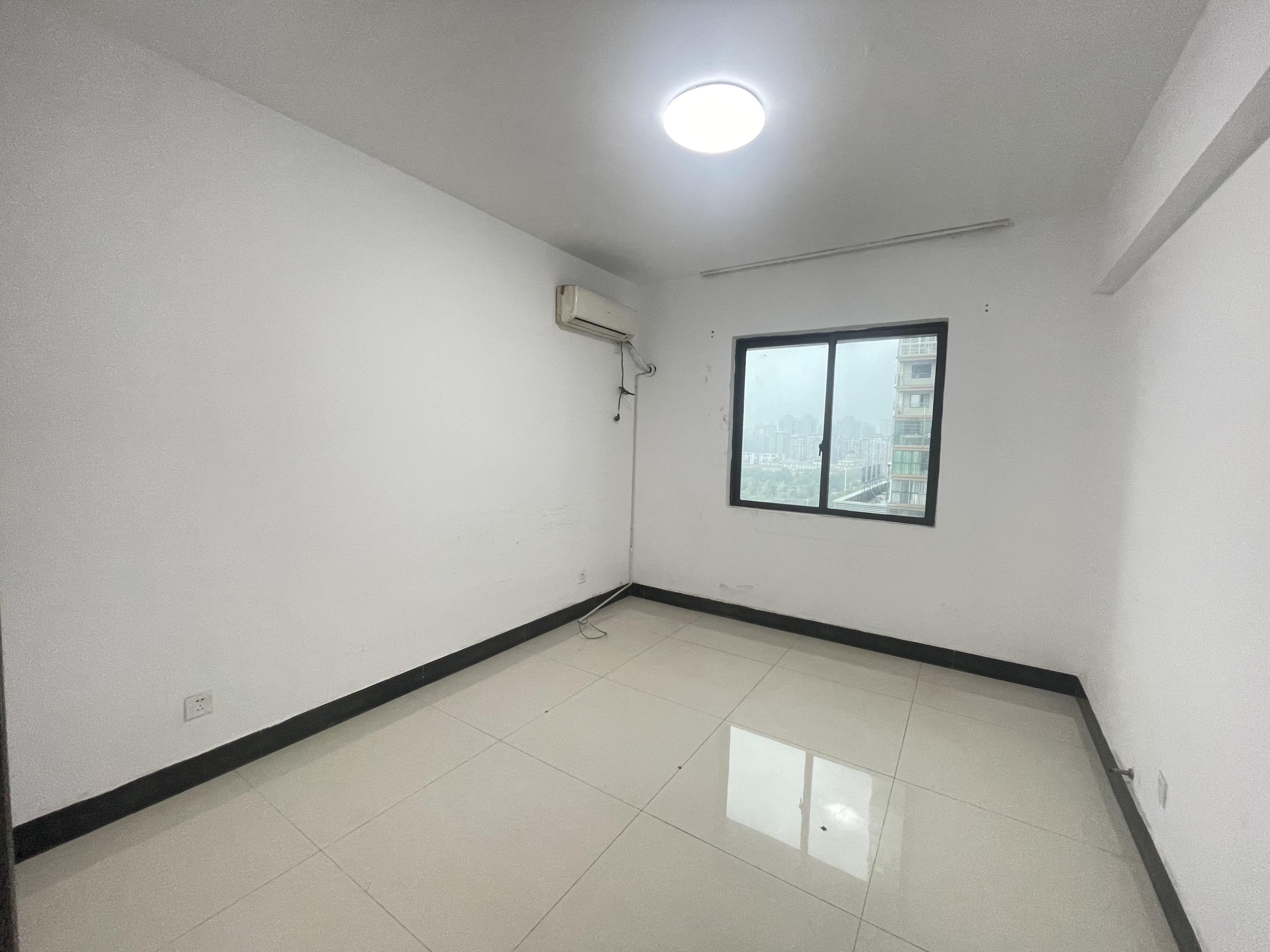 汇景花园 1室0厅0卫 3000.0元/月 汇景花园 1室0厅0卫 3000.0元/月室内图