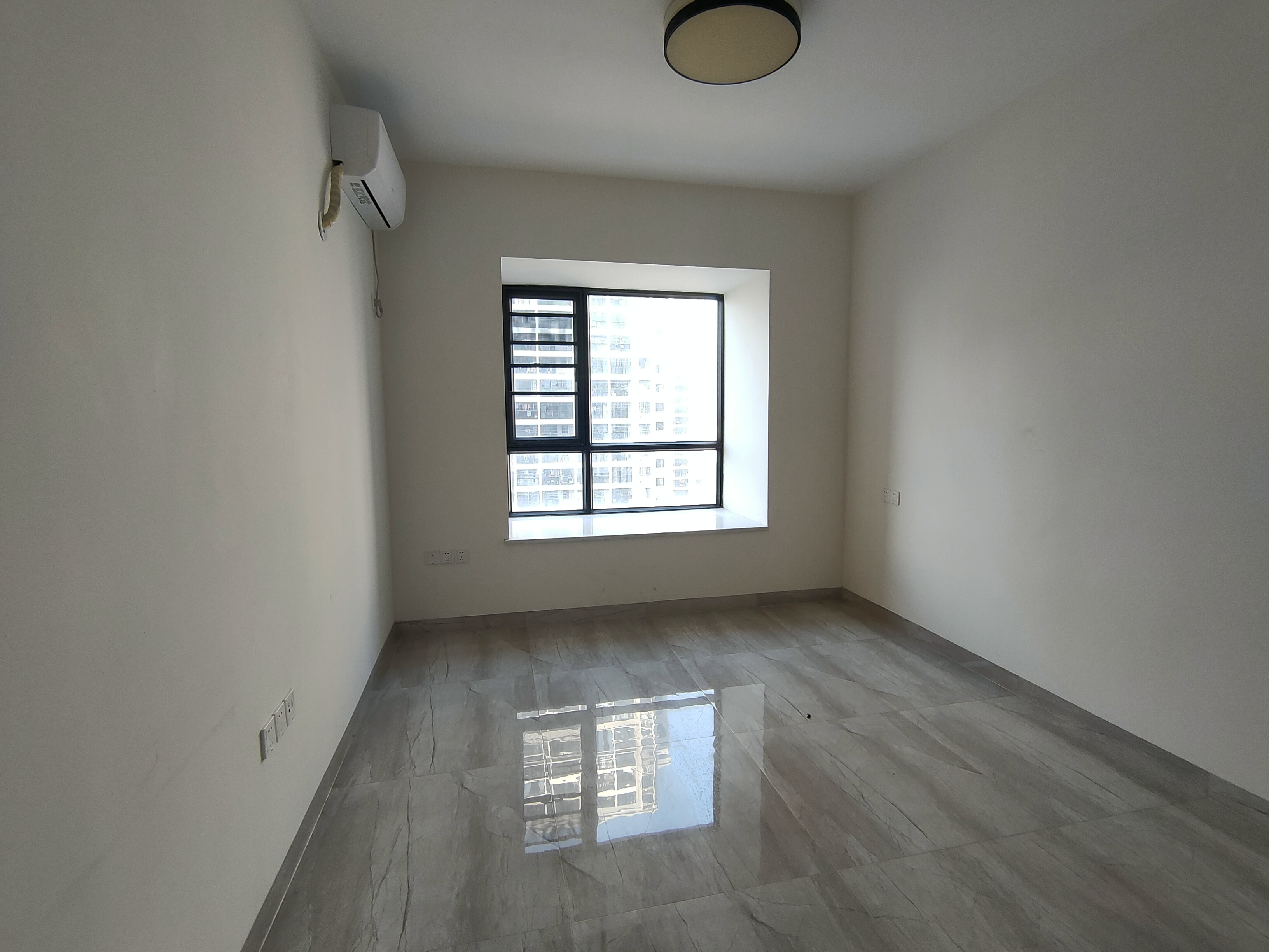 盛达景都三期  4室2厅2卫    4200.0元/月室内图