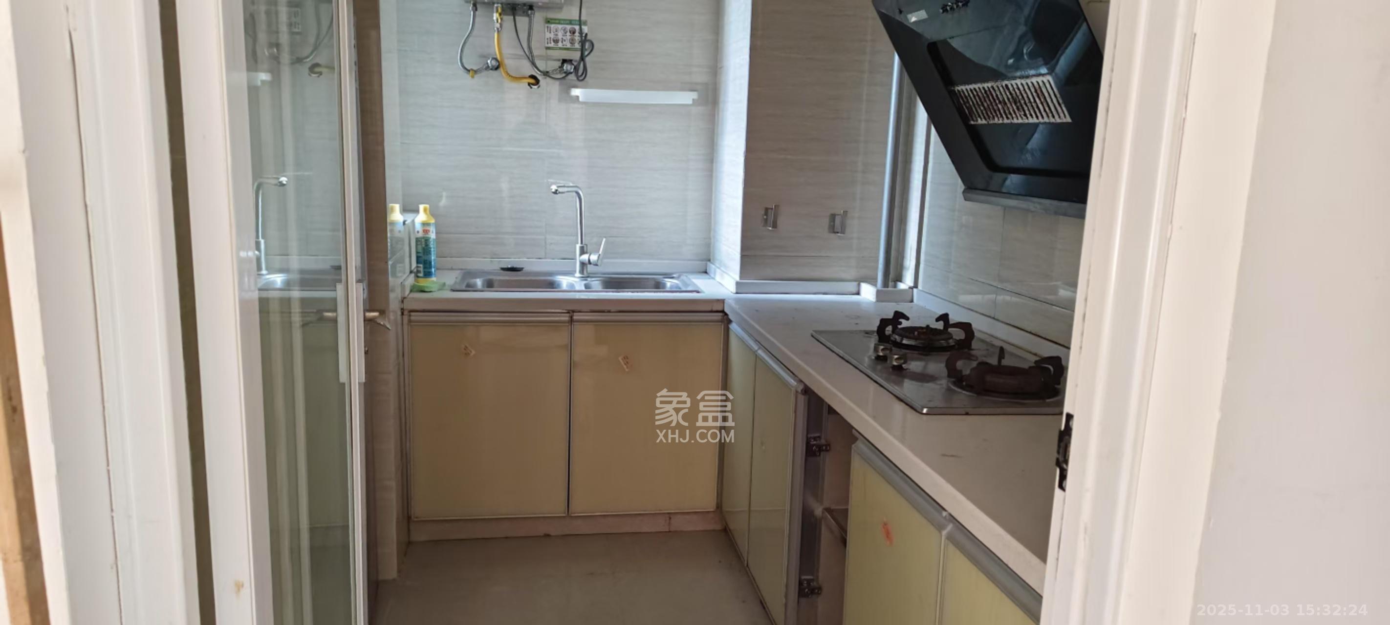 金地格林公馆  2室1厅1卫    2100.0元/月室内图