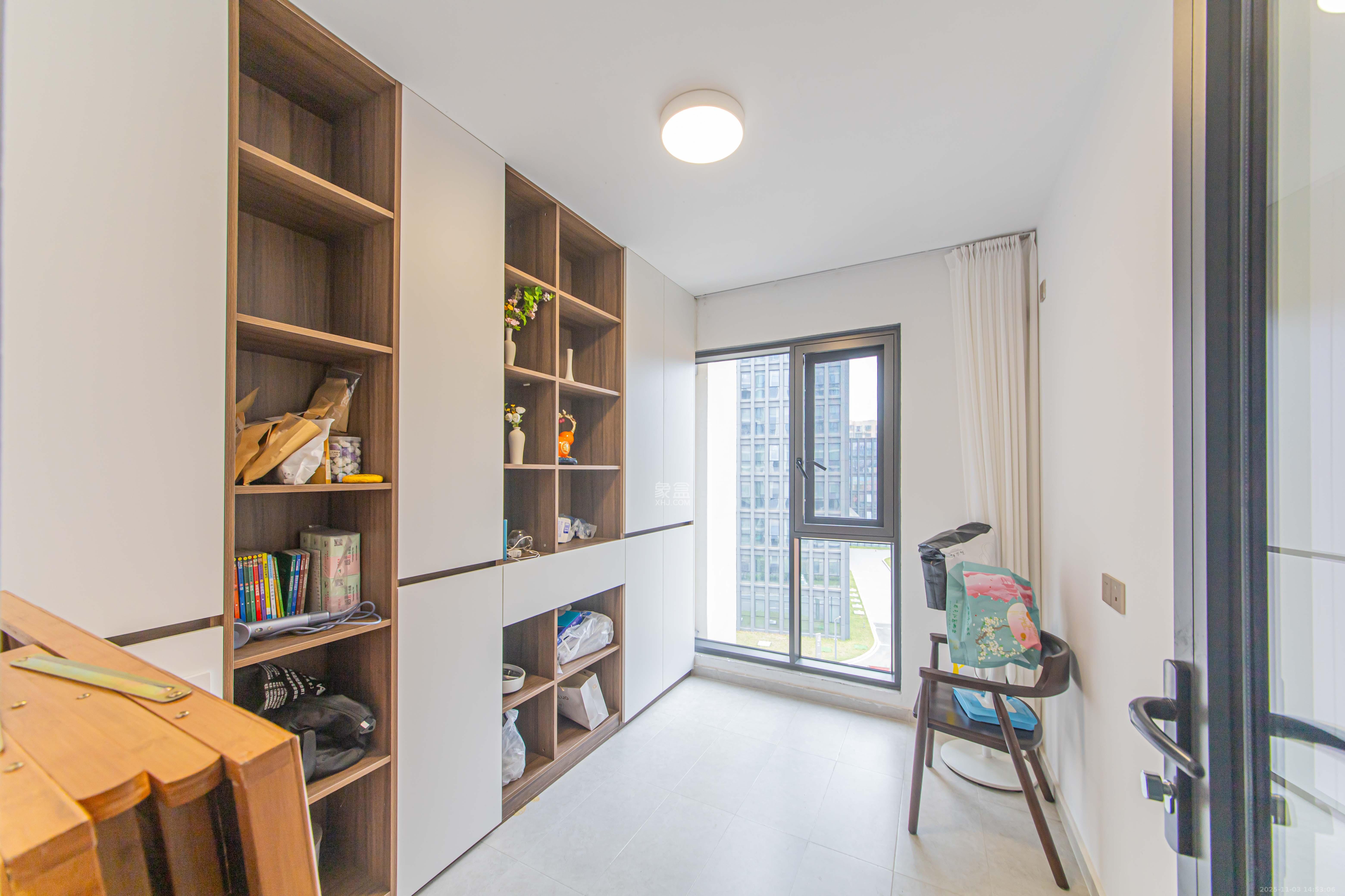 江悦和鸣  4室2厅2卫    235.0万卧室