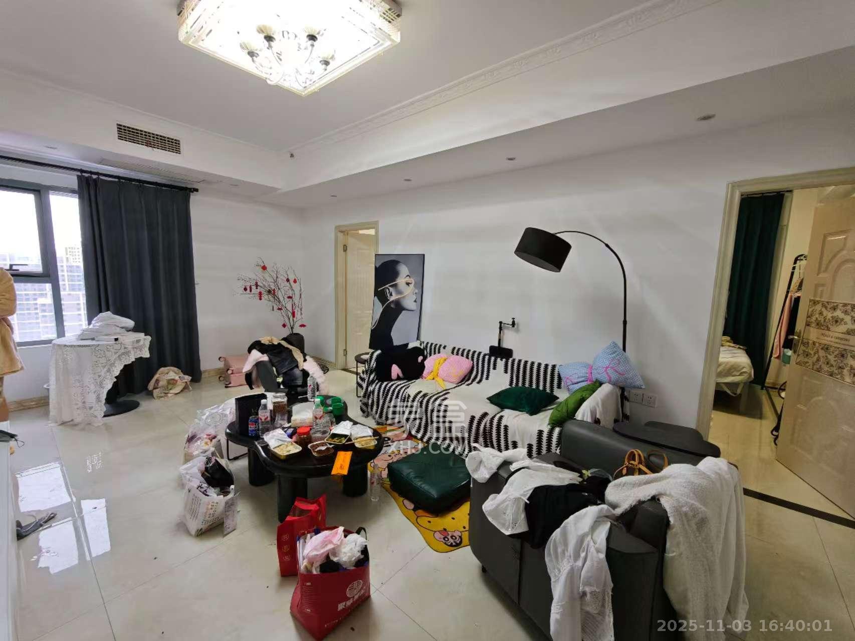 东怡外国(南湖一号) 2室1厅1卫 2950.0元/月 东怡外国(南湖一号) 2室1厅1卫 2950.0元/月室内图